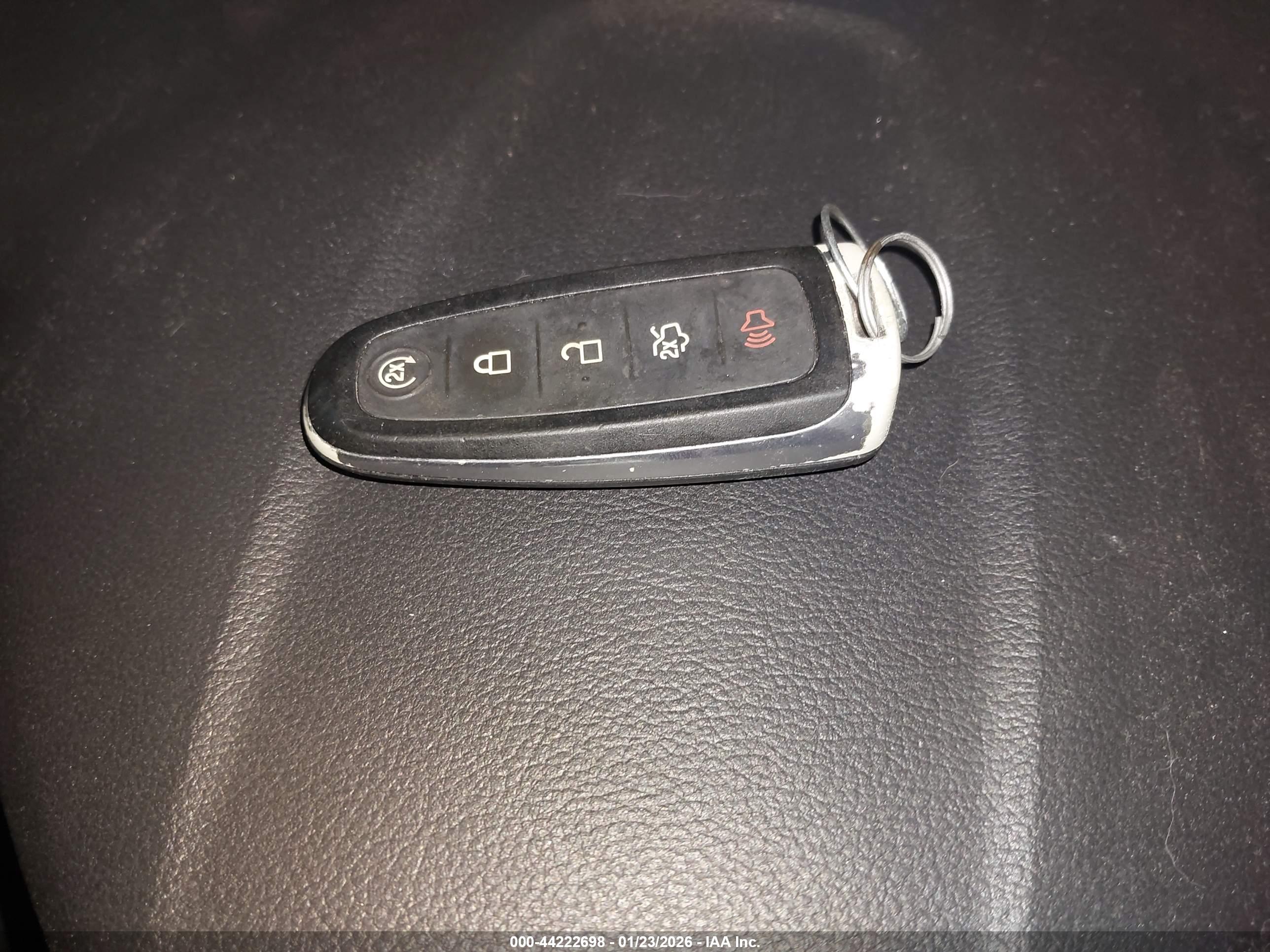 FORD ESCAPE image 11