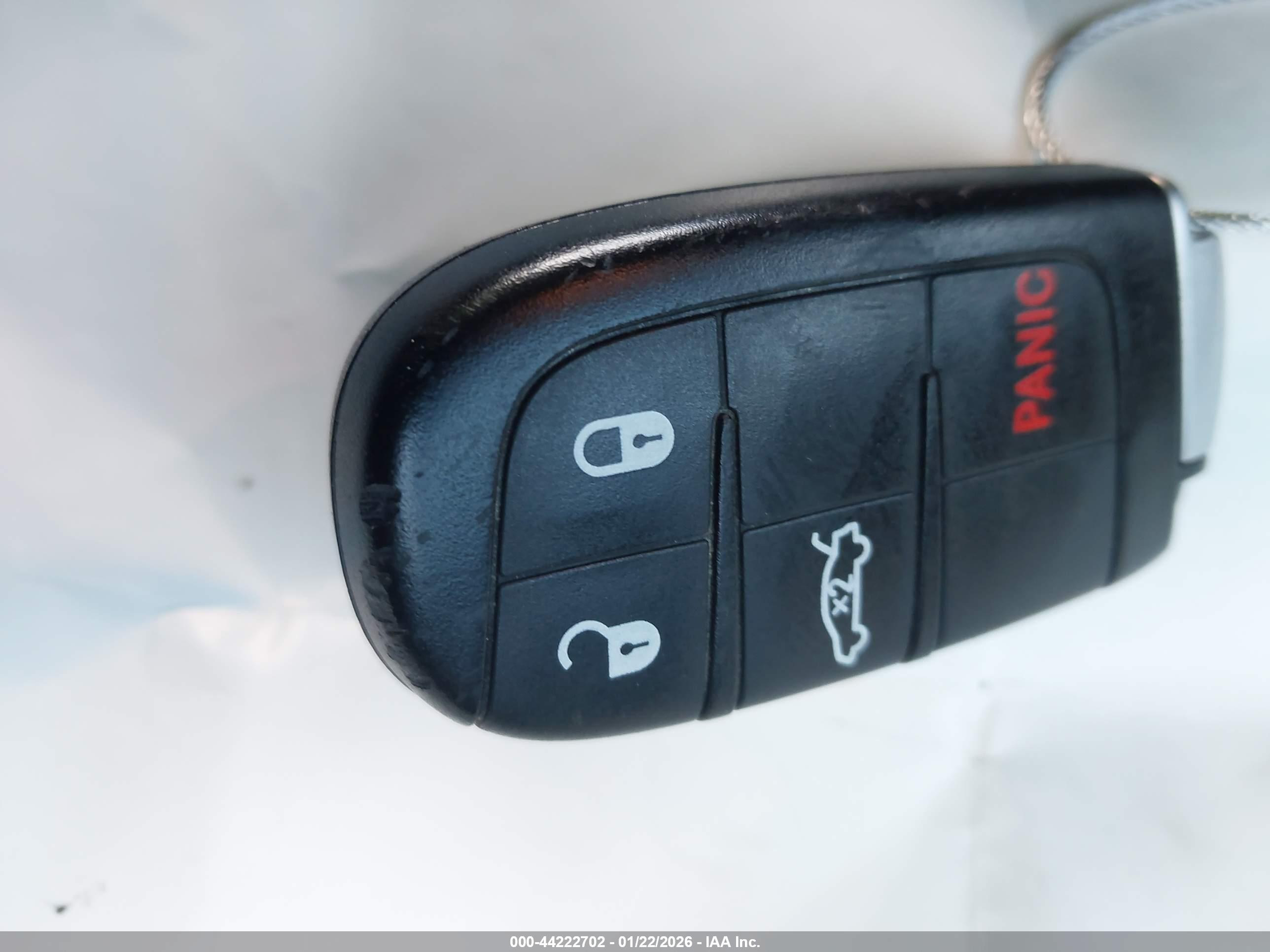 DODGE CHALLENGER image 11