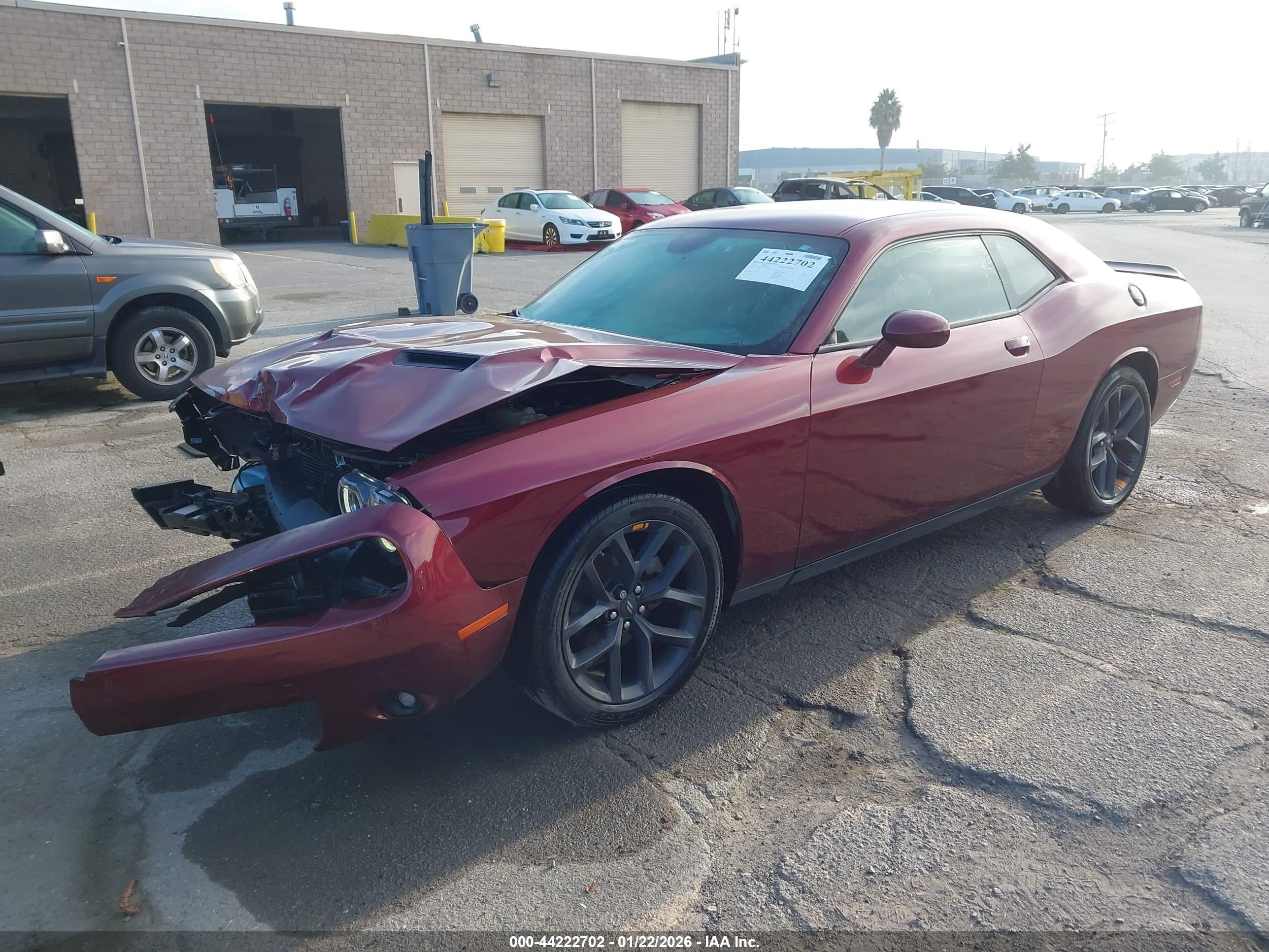 DODGE CHALLENGER image 2