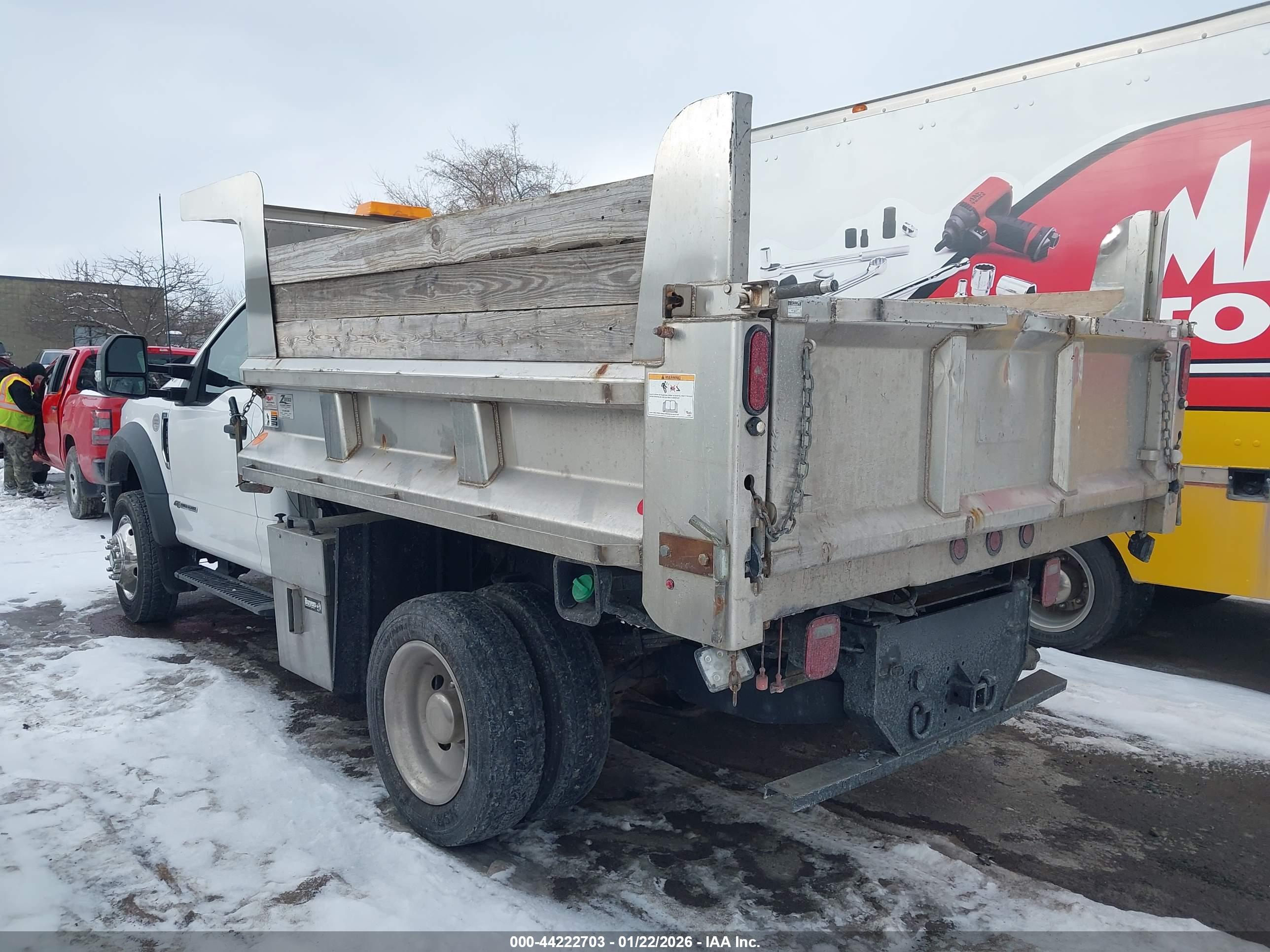 FORD F-550 image 3