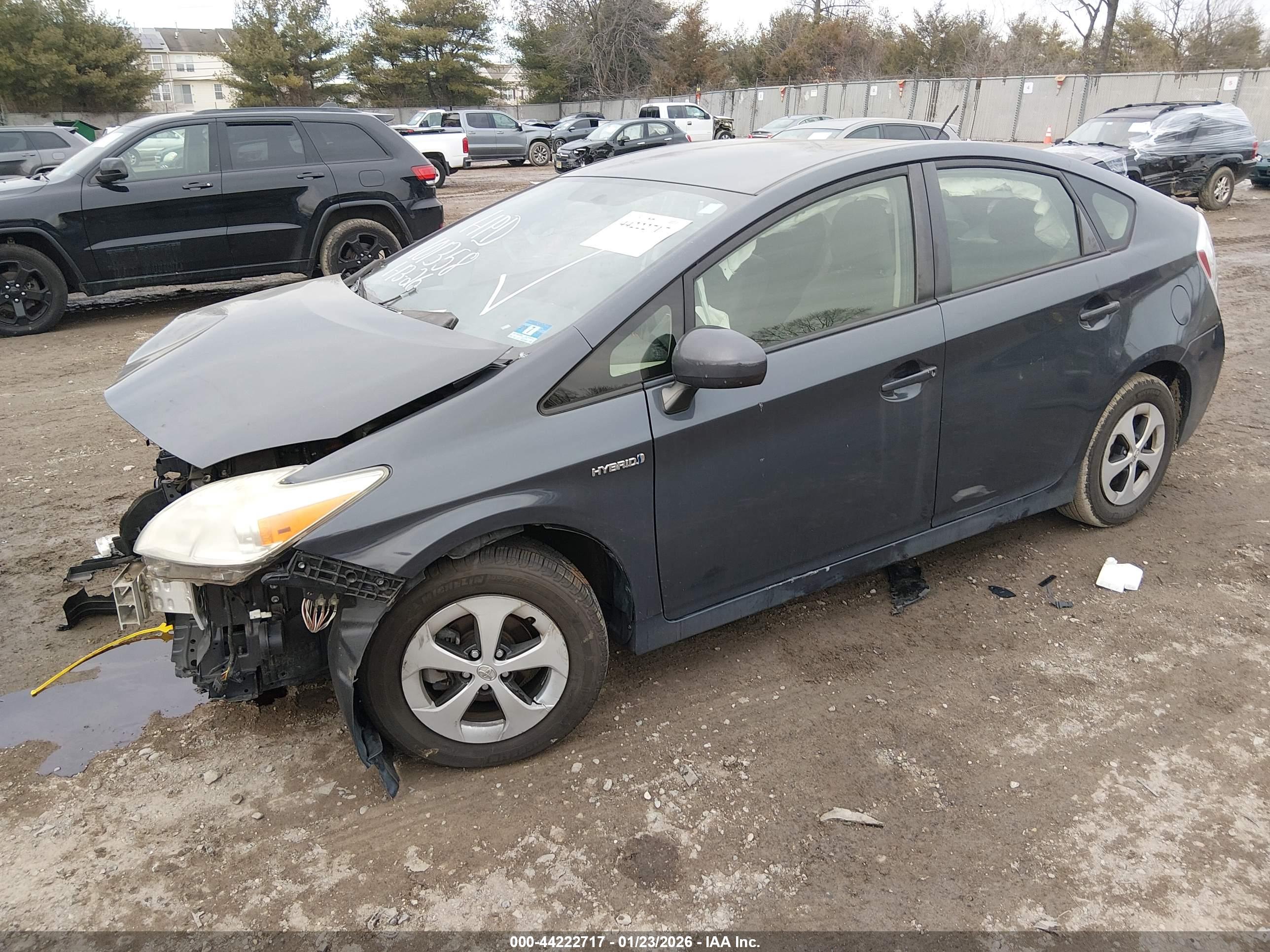 TOYOTA PRIUS image 2