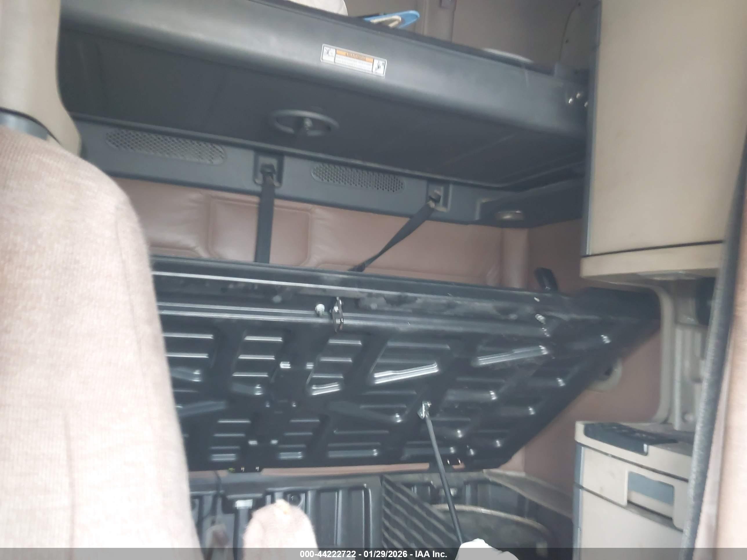 FREIGHTLINER CASCADIA image 7