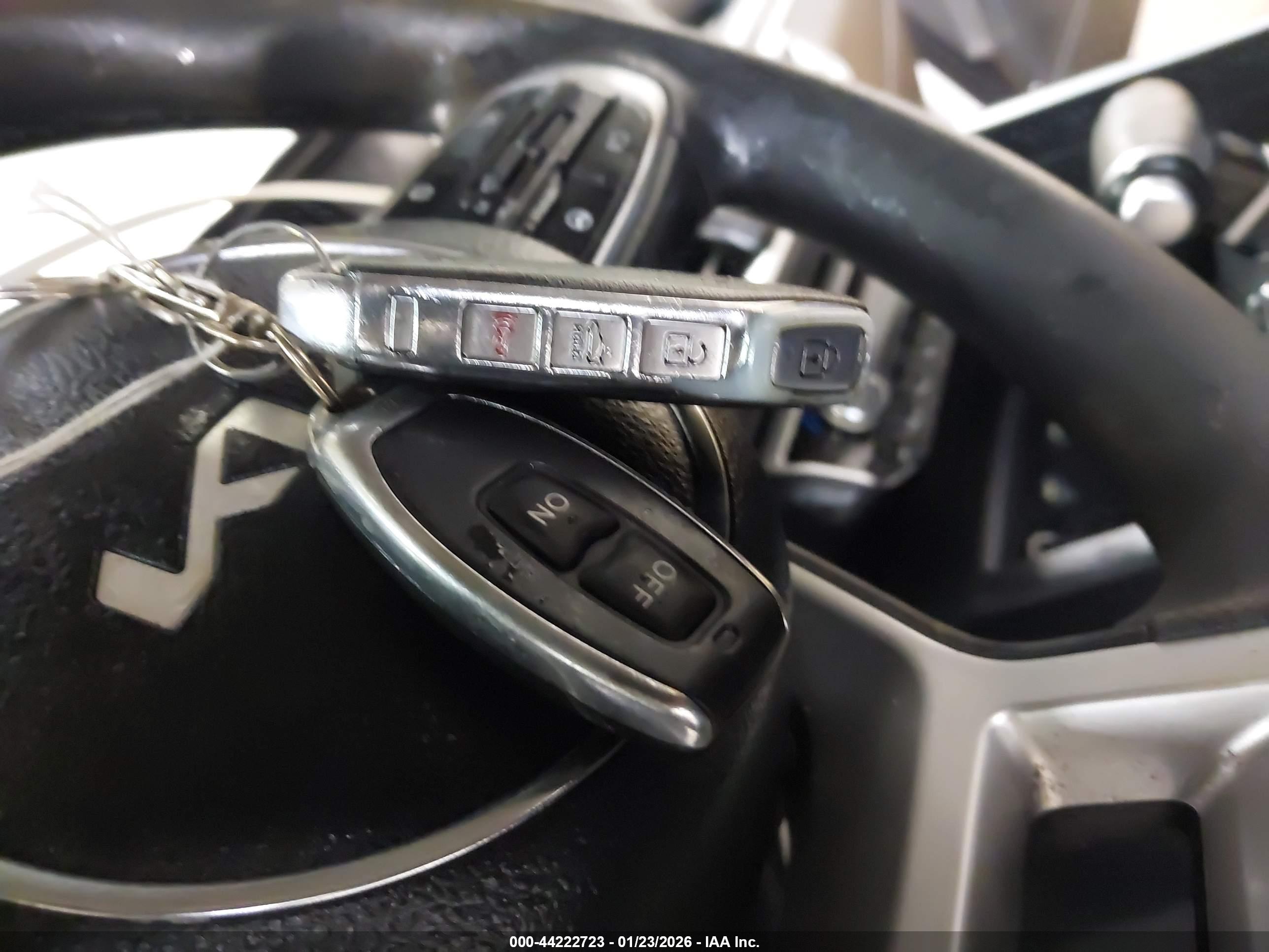 KIA K5 image 11