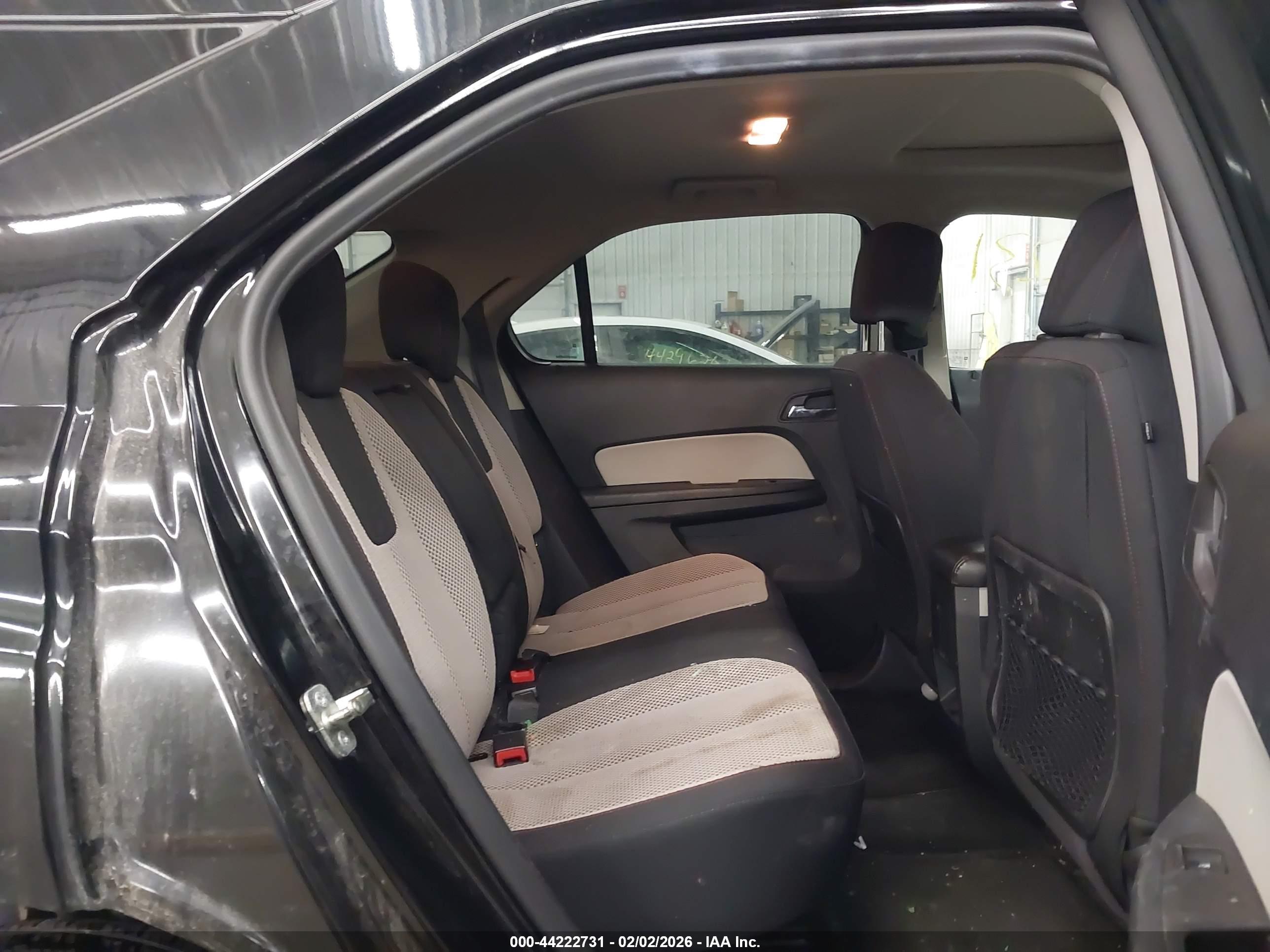 CHEVROLET EQUINOX image 8