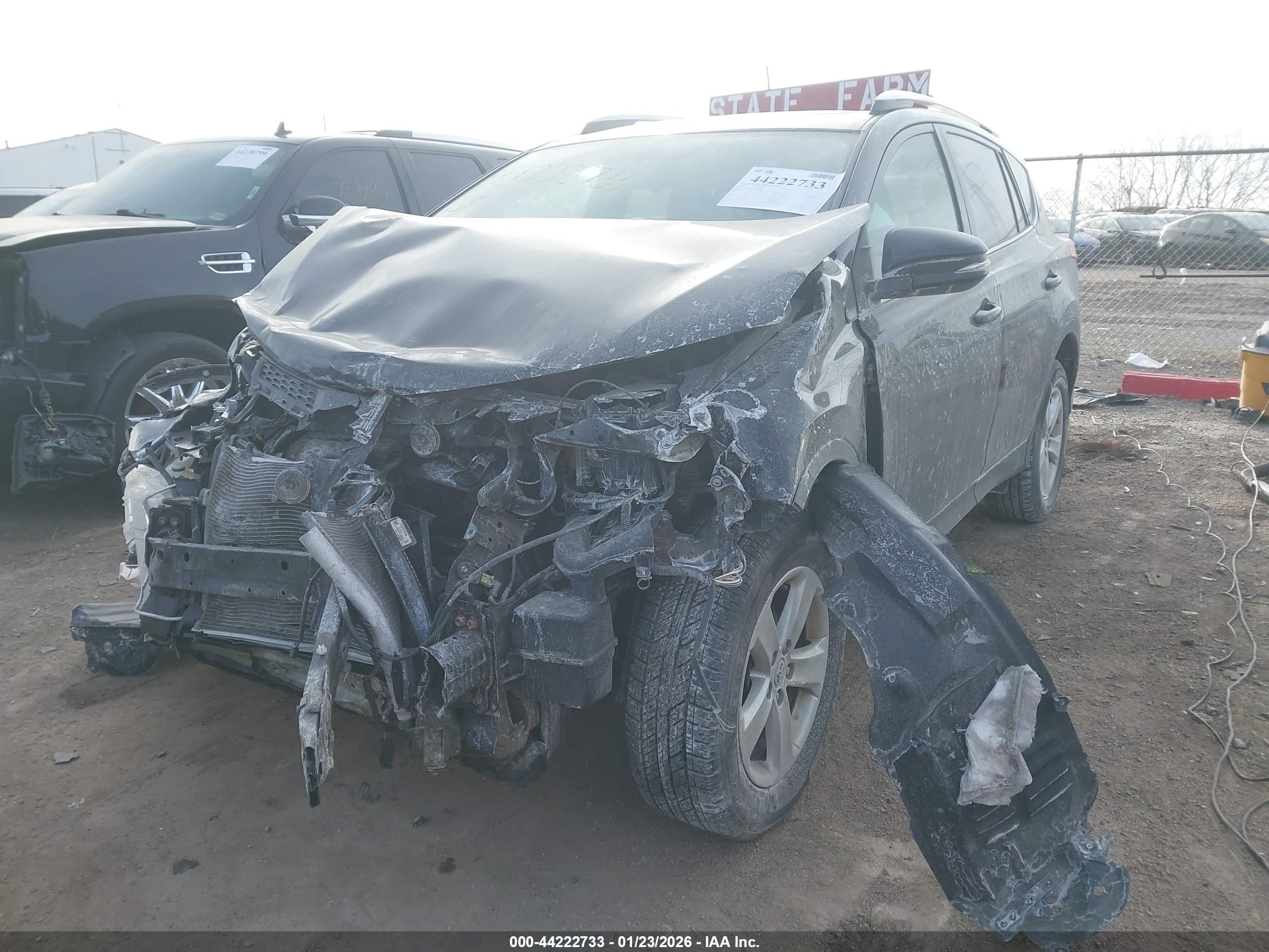 TOYOTA RAV4 image 2
