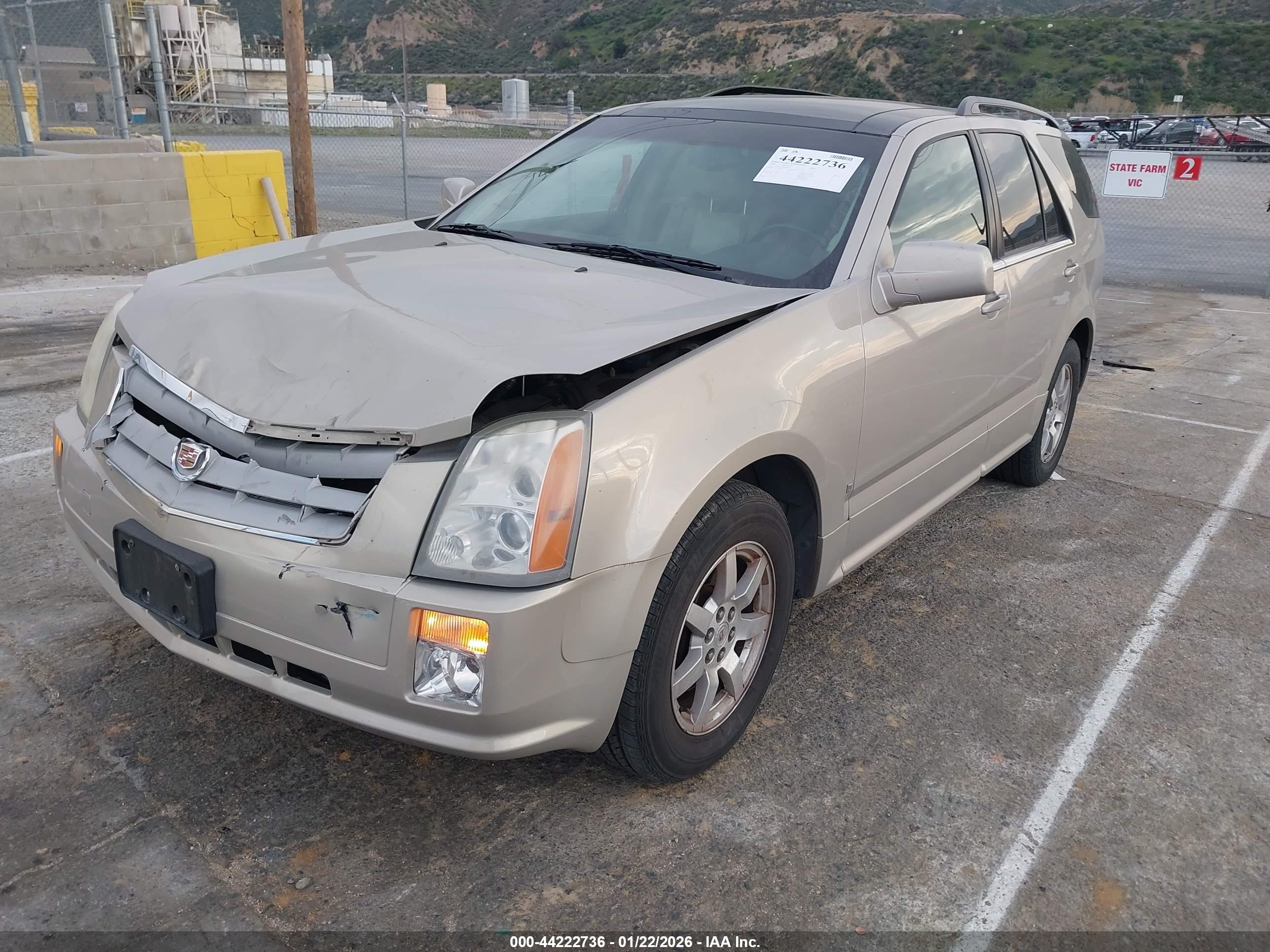 CADILLAC SRX image 2