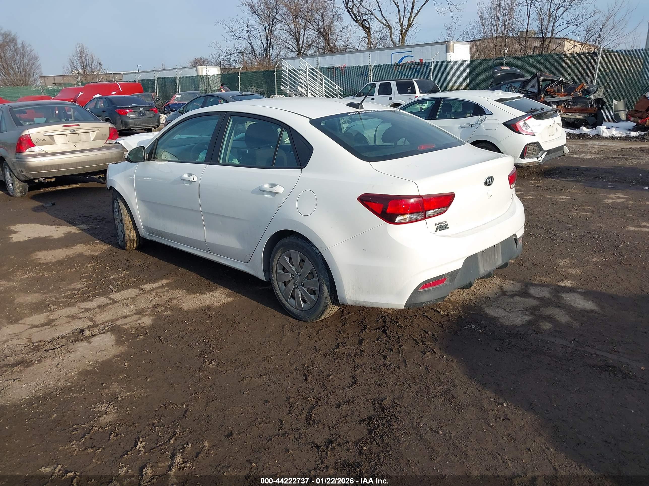 KIA RIO image 3