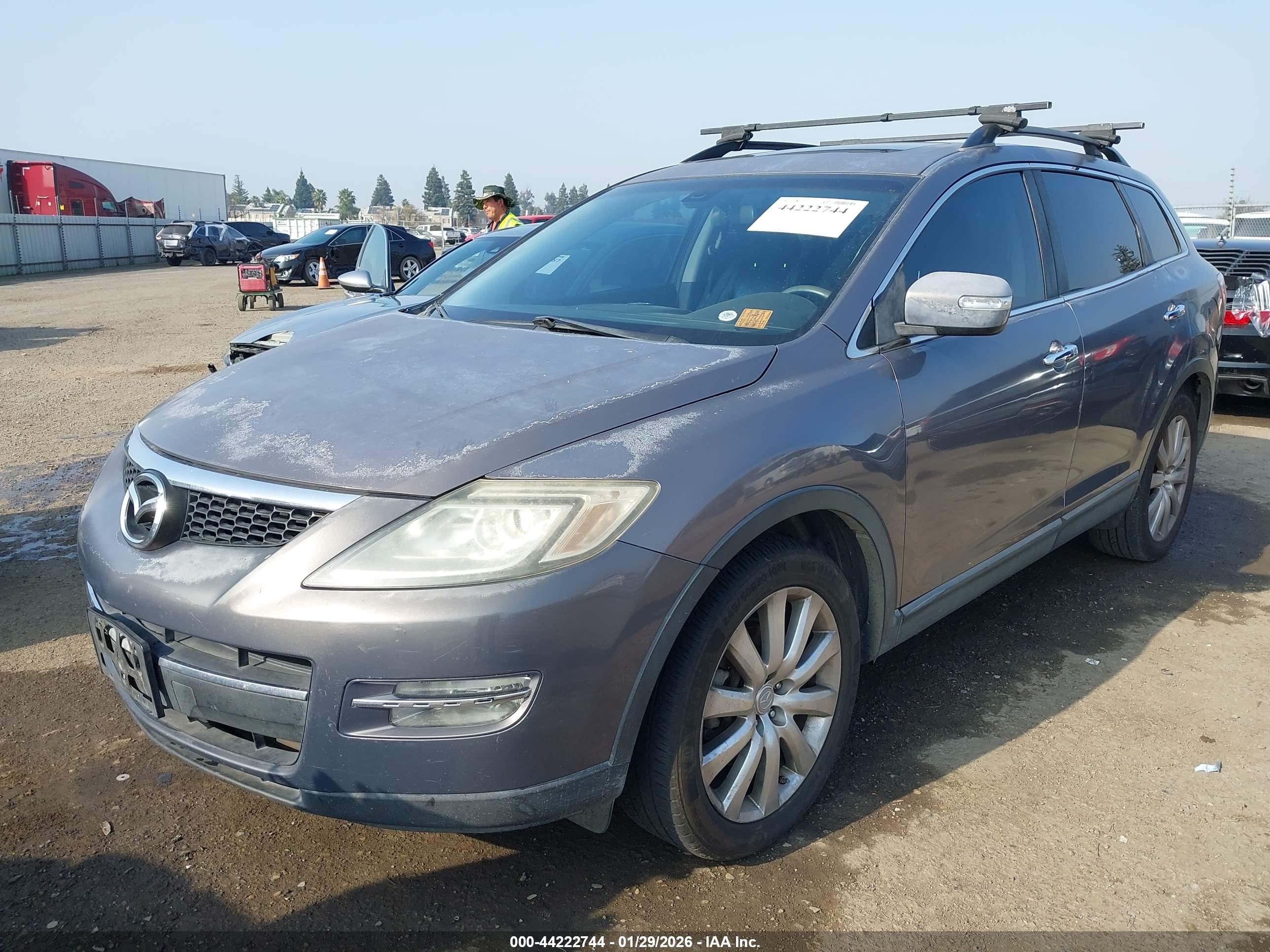 MAZDA CX-9 image 2