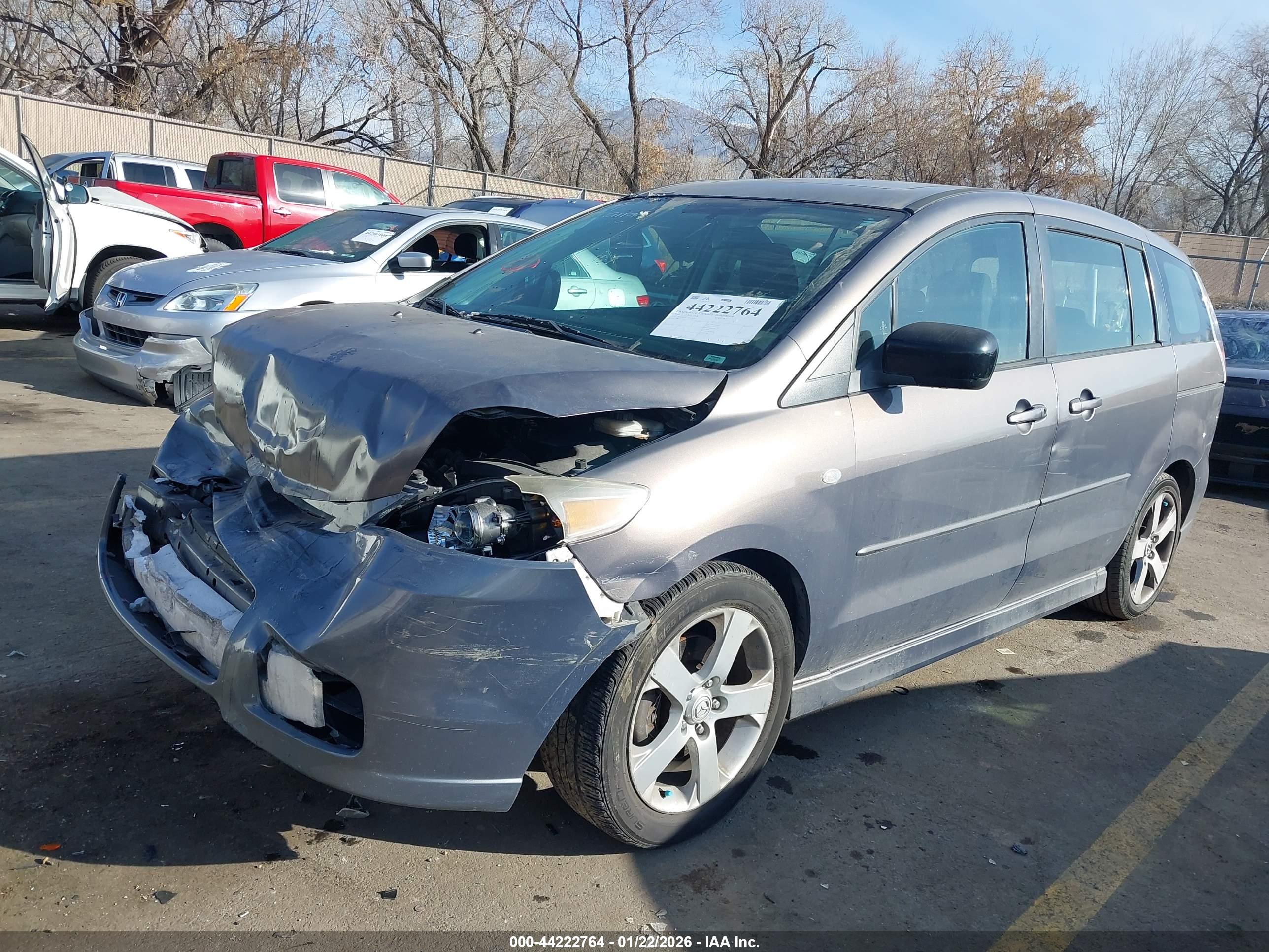 MAZDA MAZDA5 image 2
