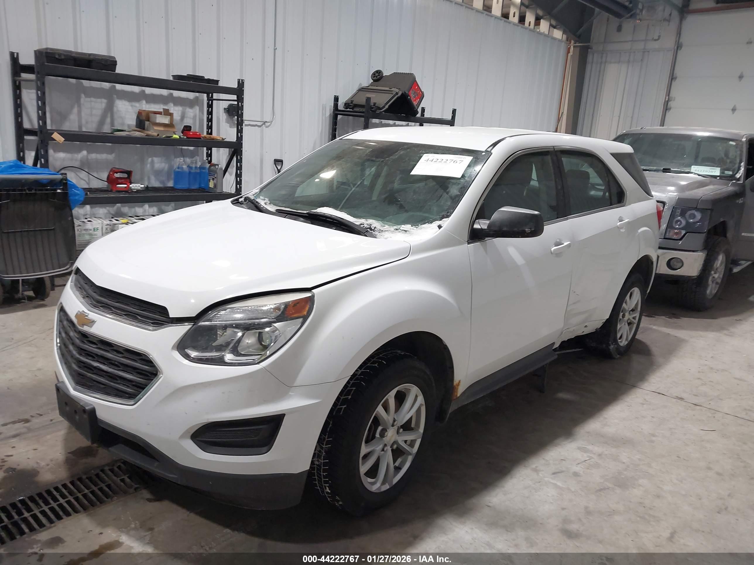 CHEVROLET EQUINOX image 2