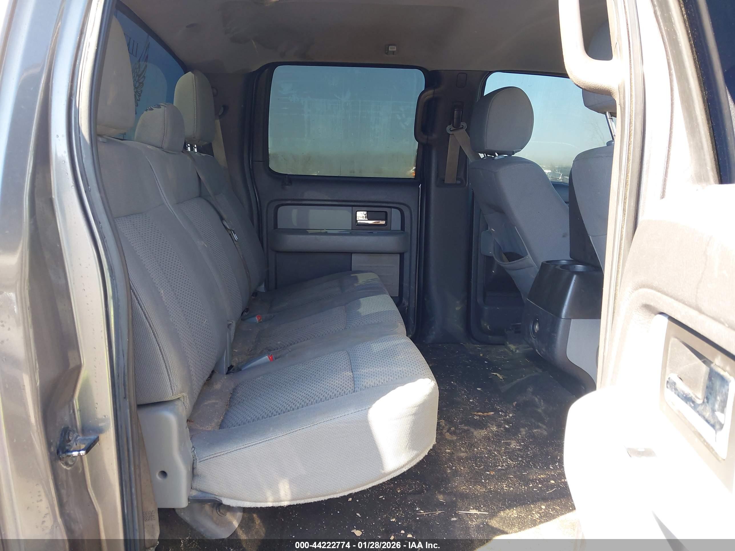 FORD F-150 image 8