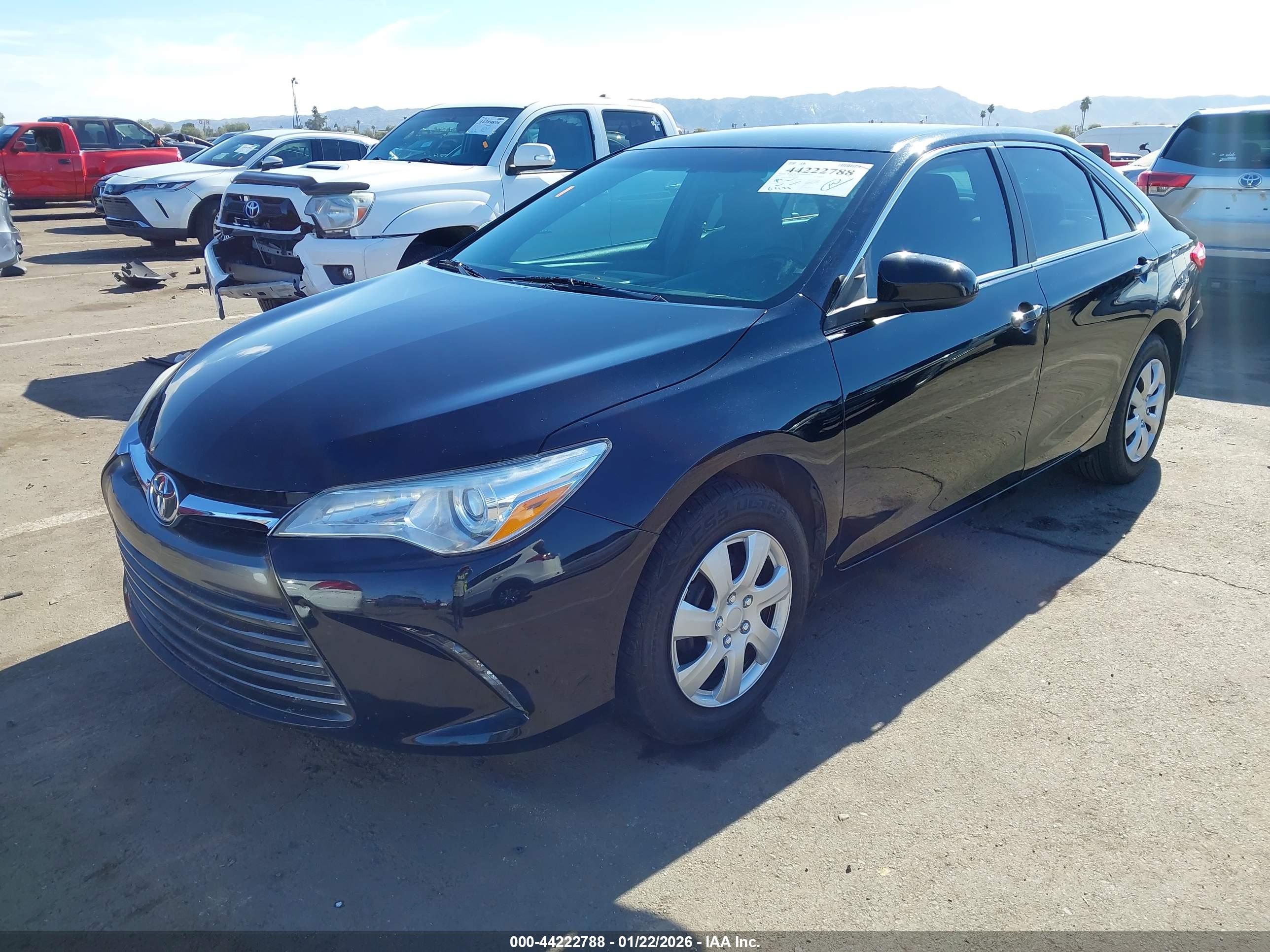 TOYOTA CAMRY image 2