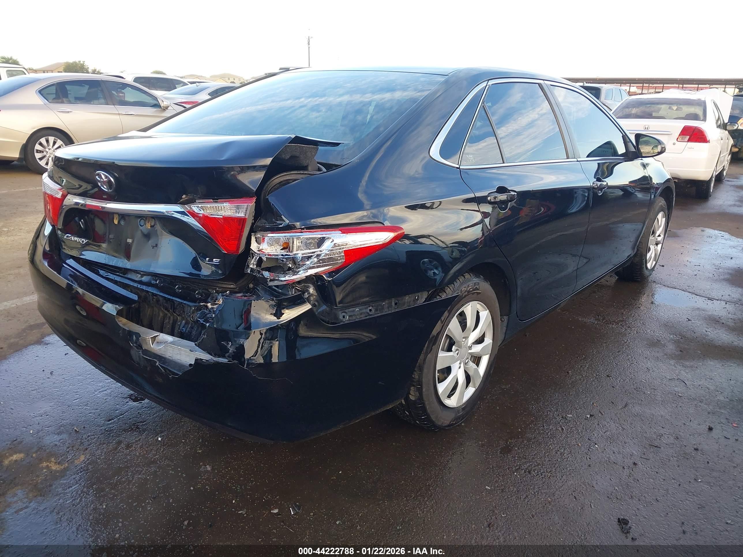TOYOTA CAMRY image 4