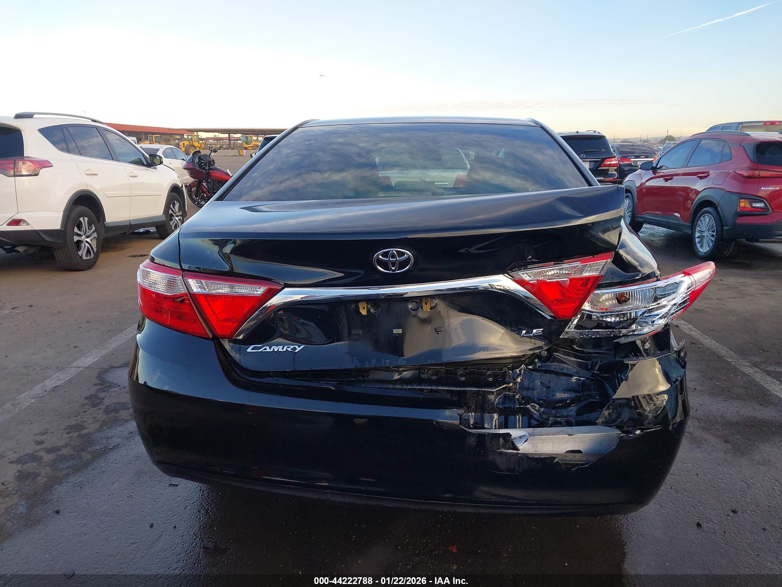 TOYOTA CAMRY image 6
