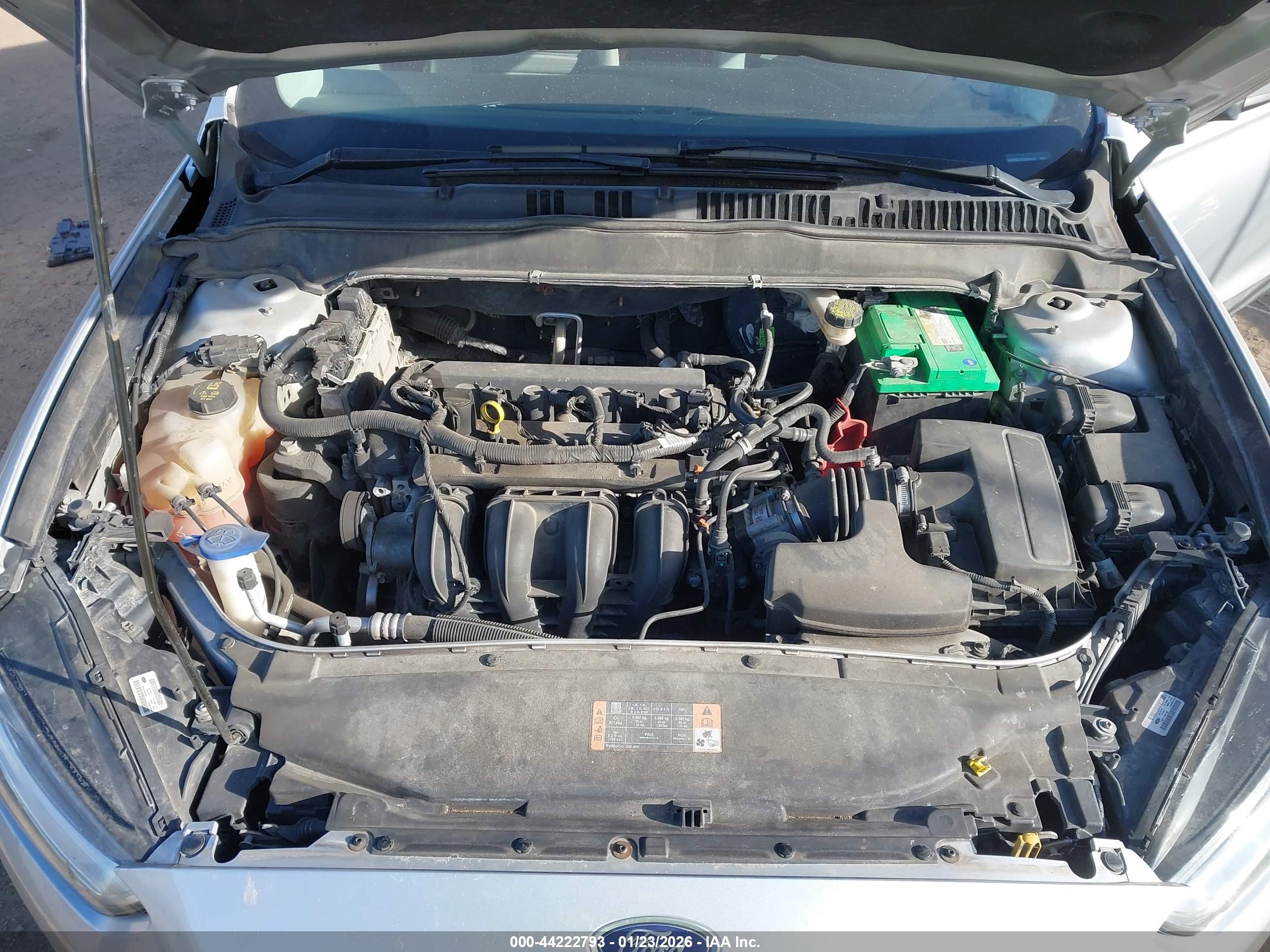 FORD FUSION image 10