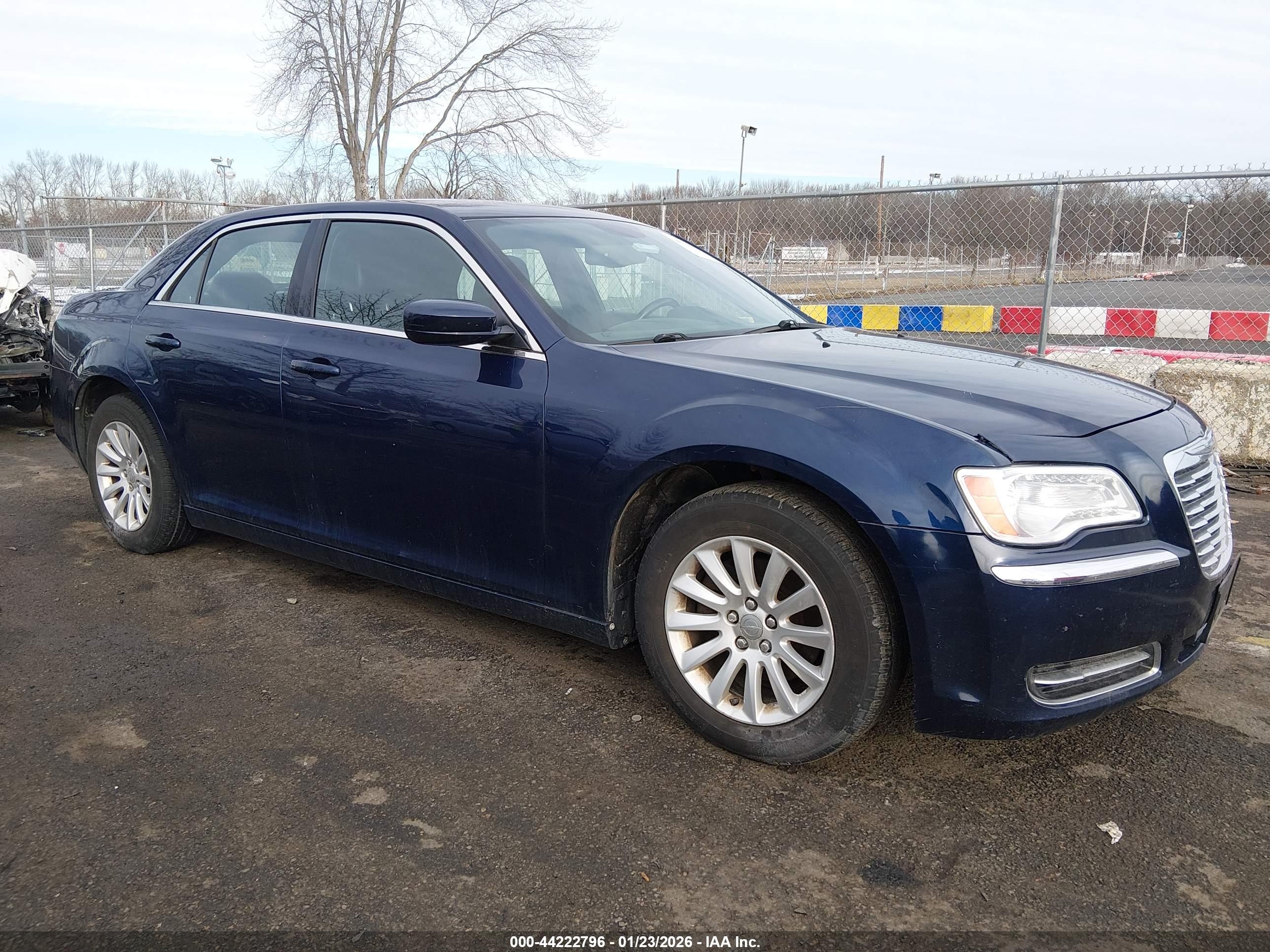 CHRYSLER 300 image 6