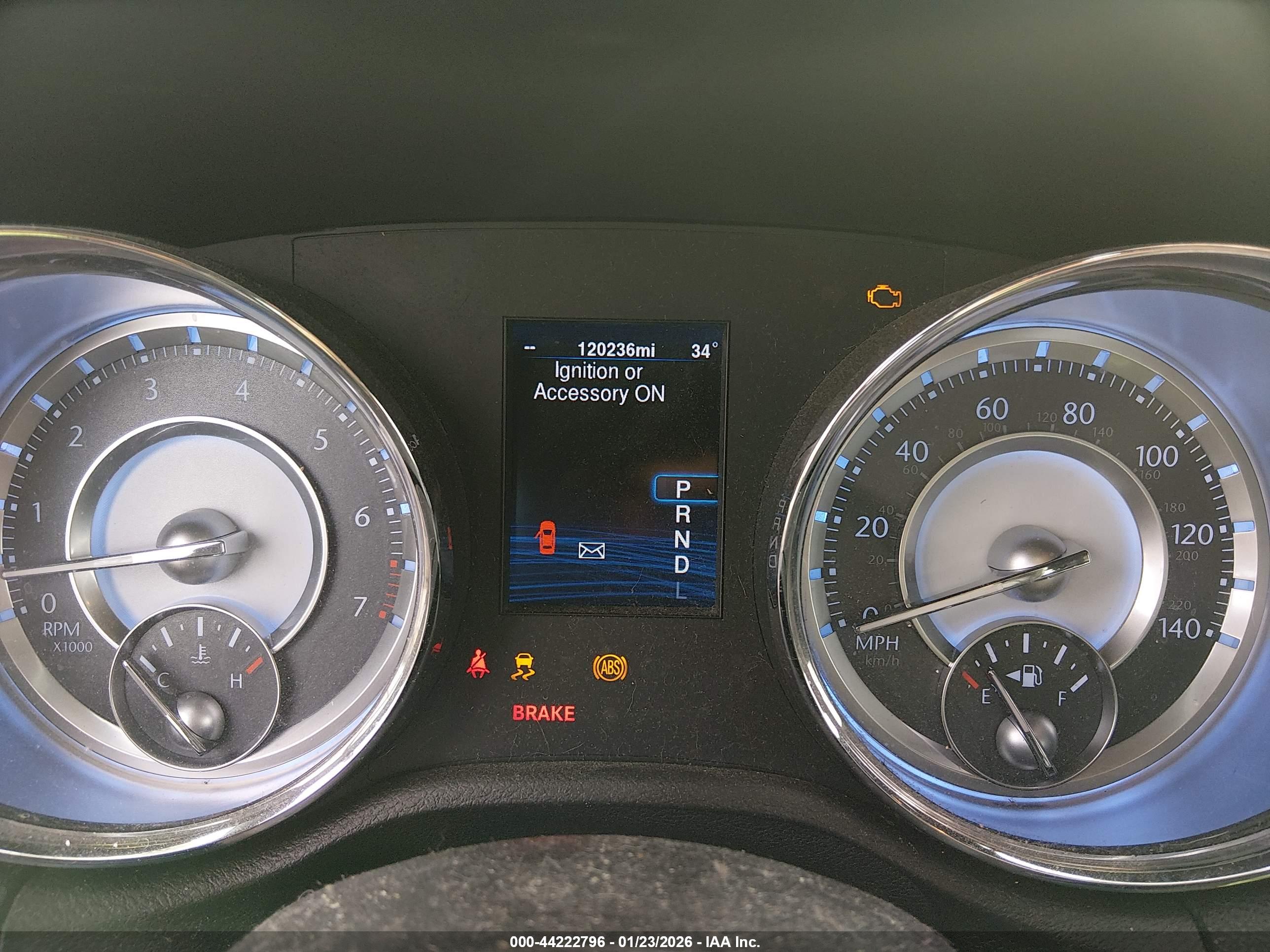 CHRYSLER 300 image 7