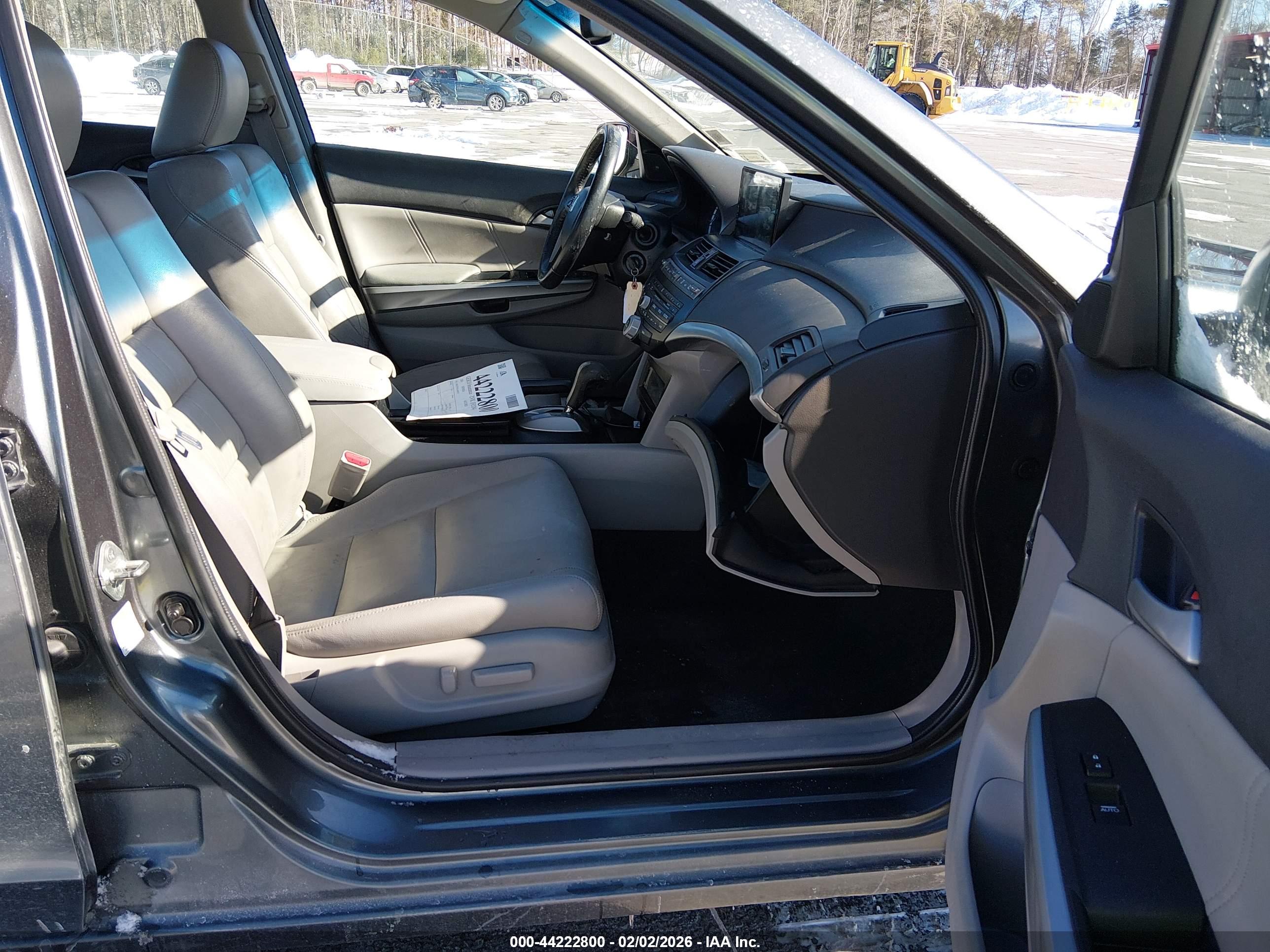 HONDA ACCORD image 5