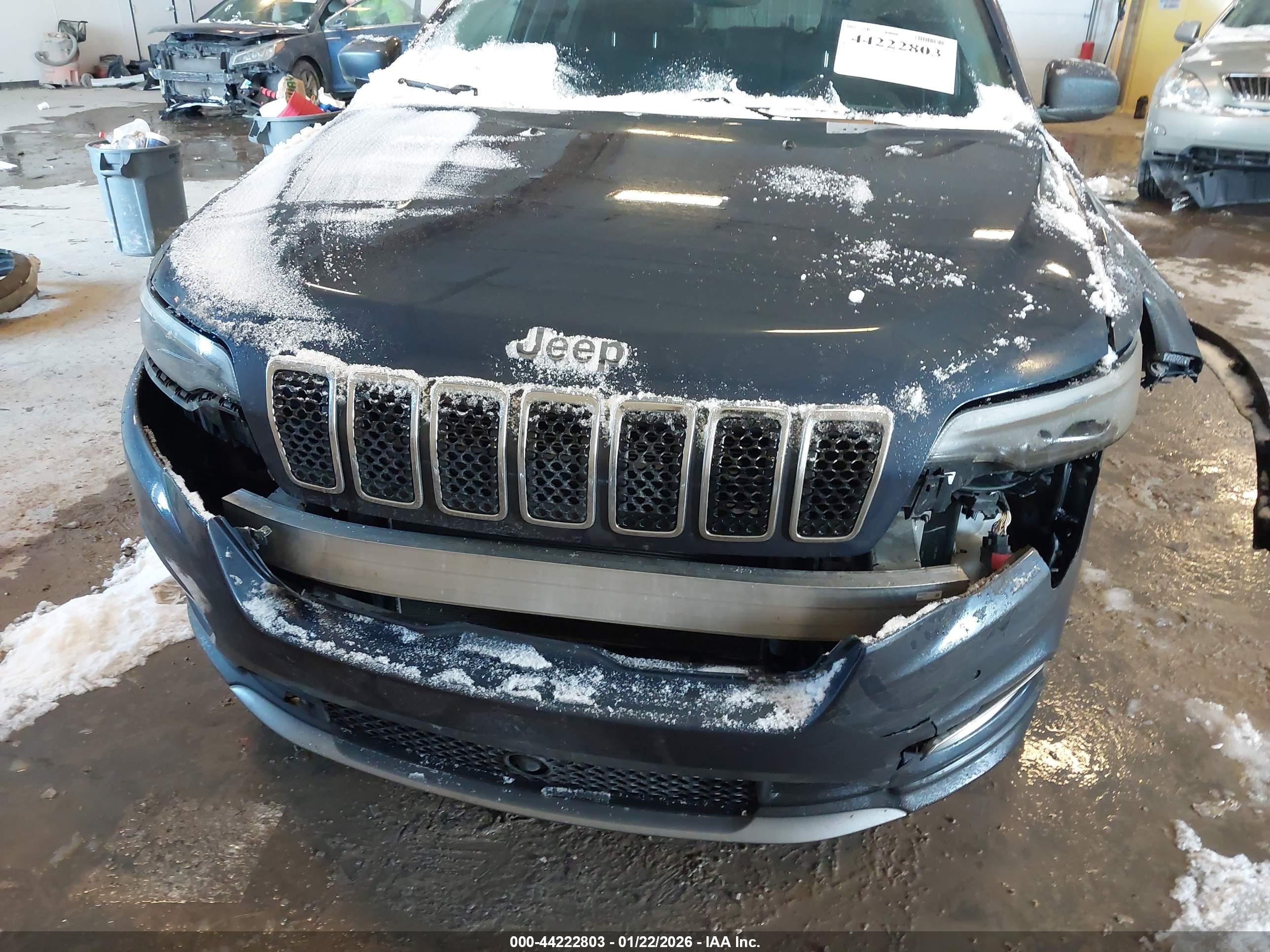 JEEP CHEROKEE image 6
