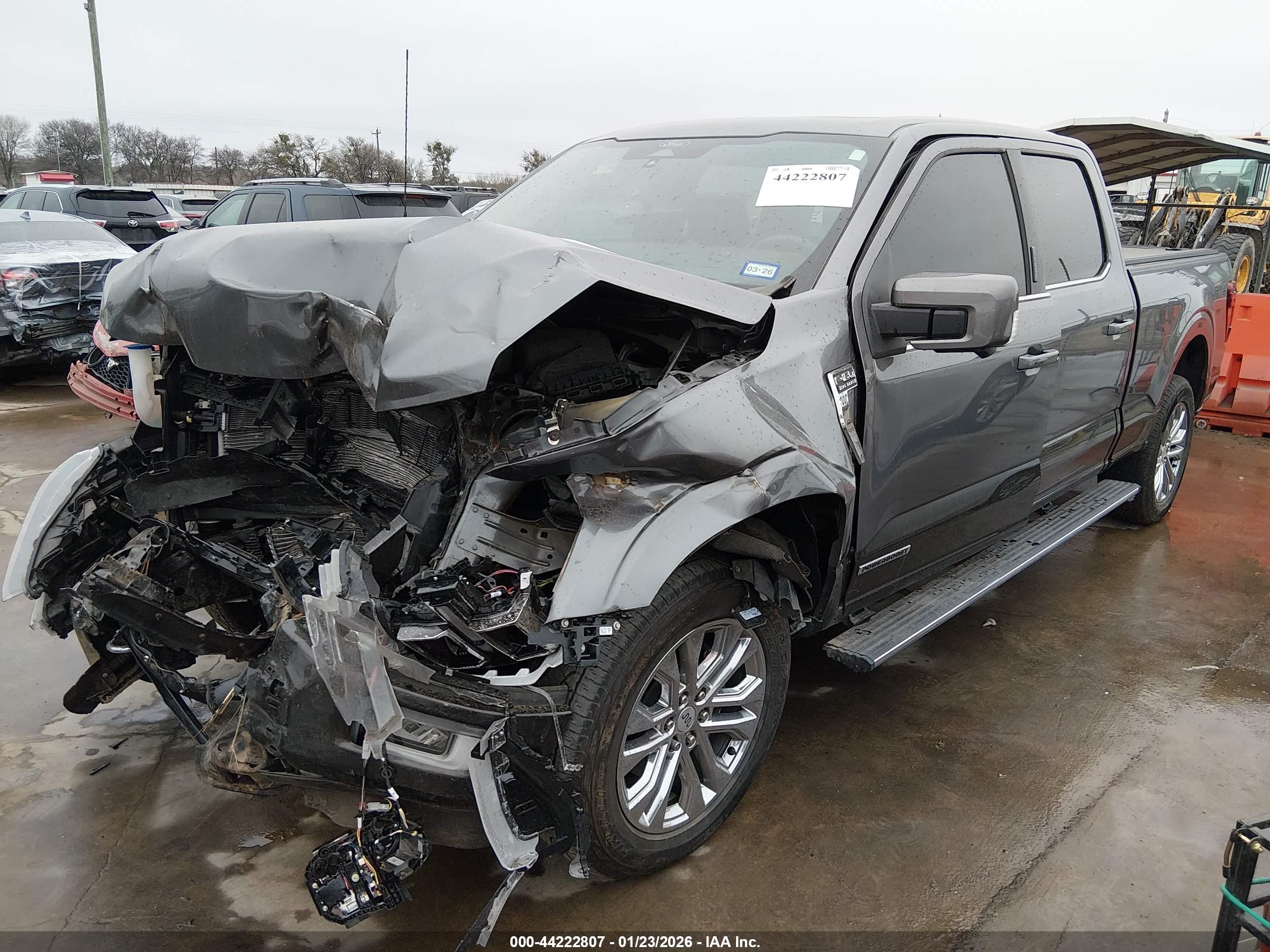 FORD F-150 image 2