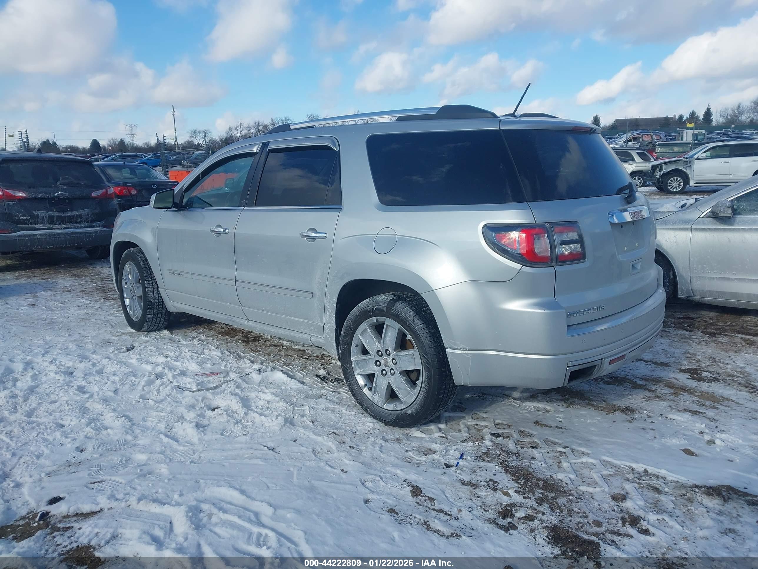 GMC ACADIA image 3
