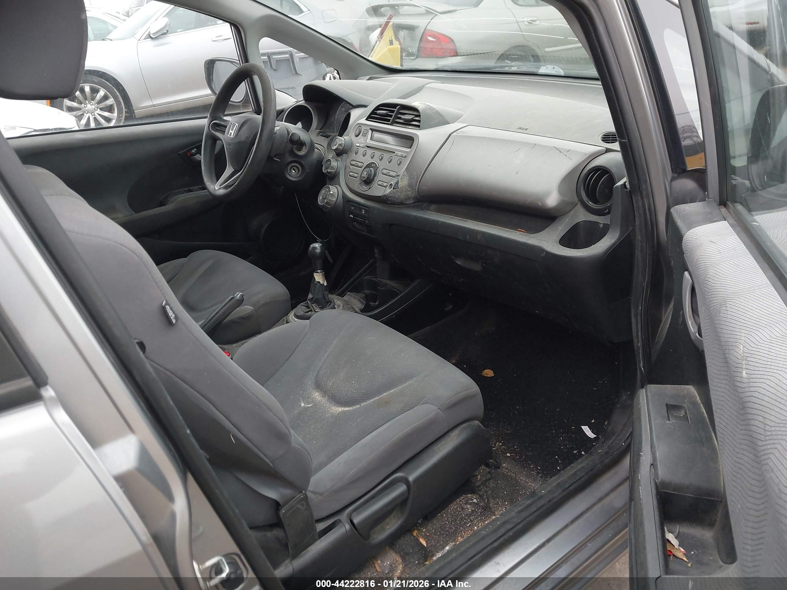 HONDA FIT image 5