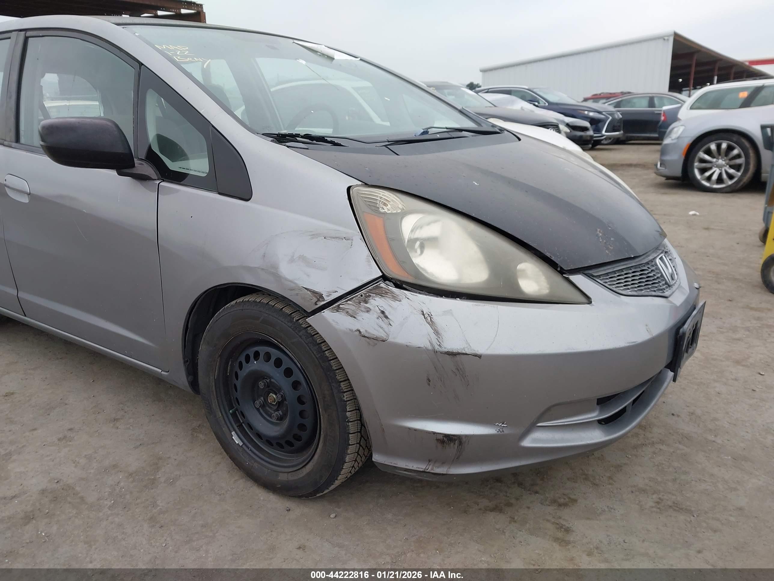 HONDA FIT image 6