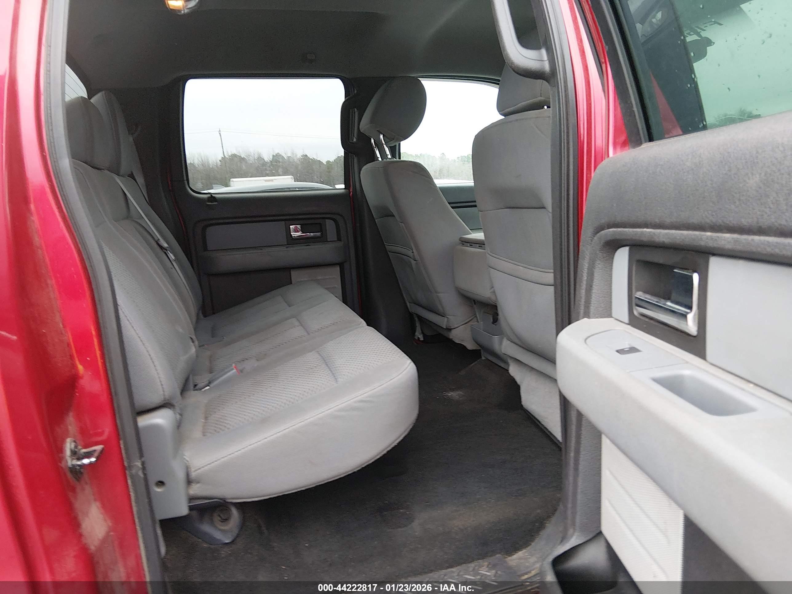 FORD F-150 image 8