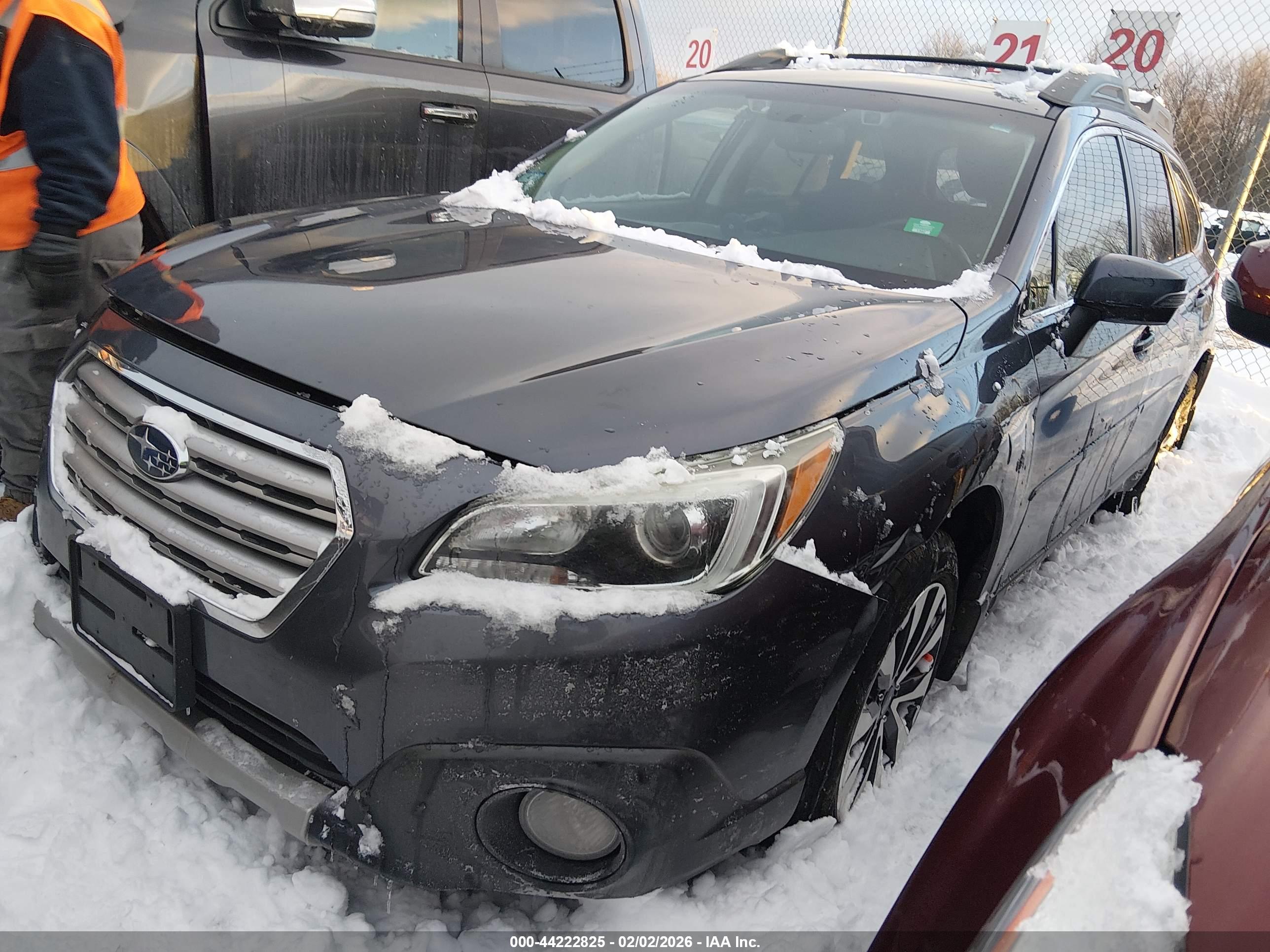 SUBARU OUTBACK image 2