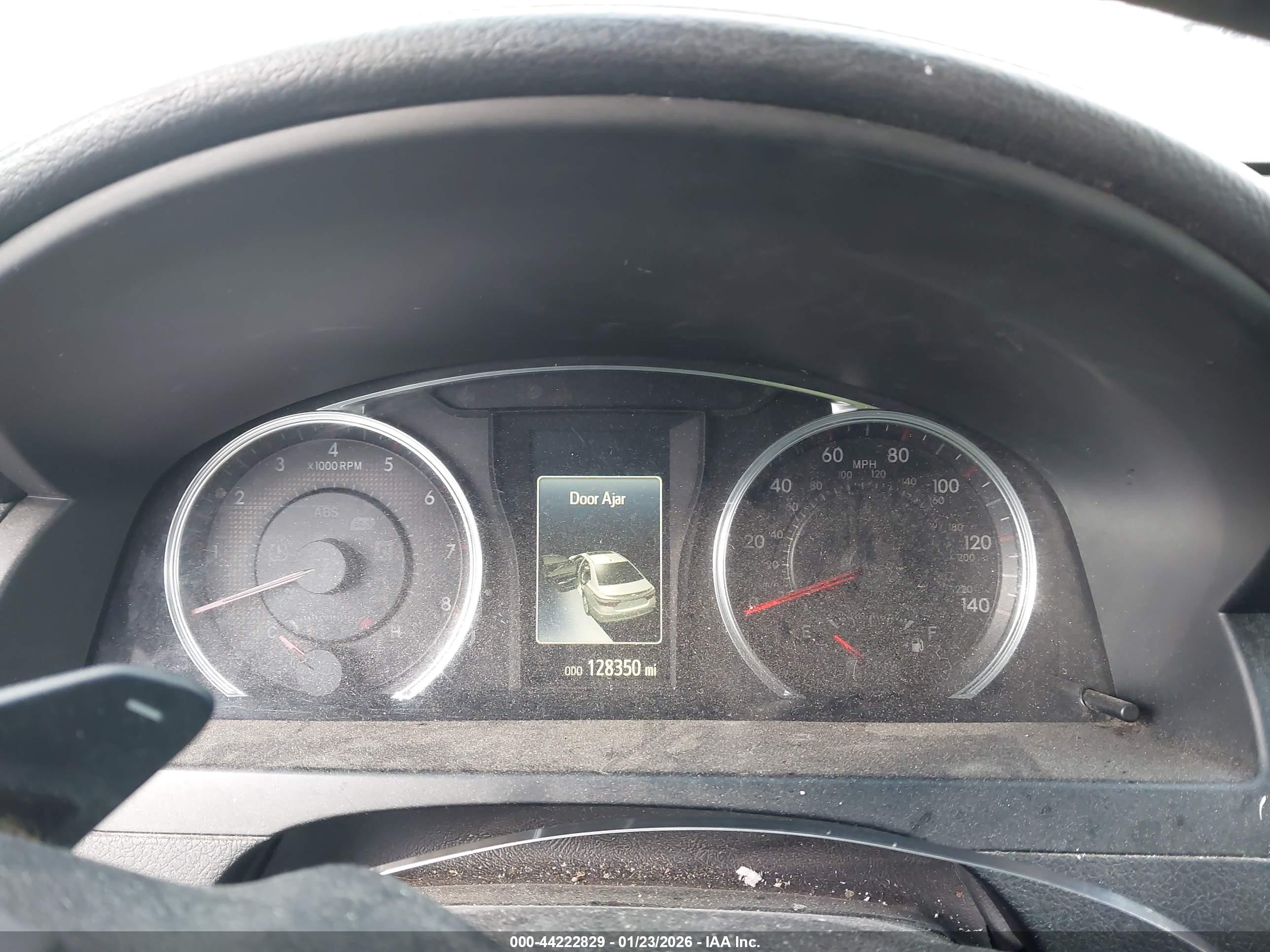 TOYOTA CAMRY image 7