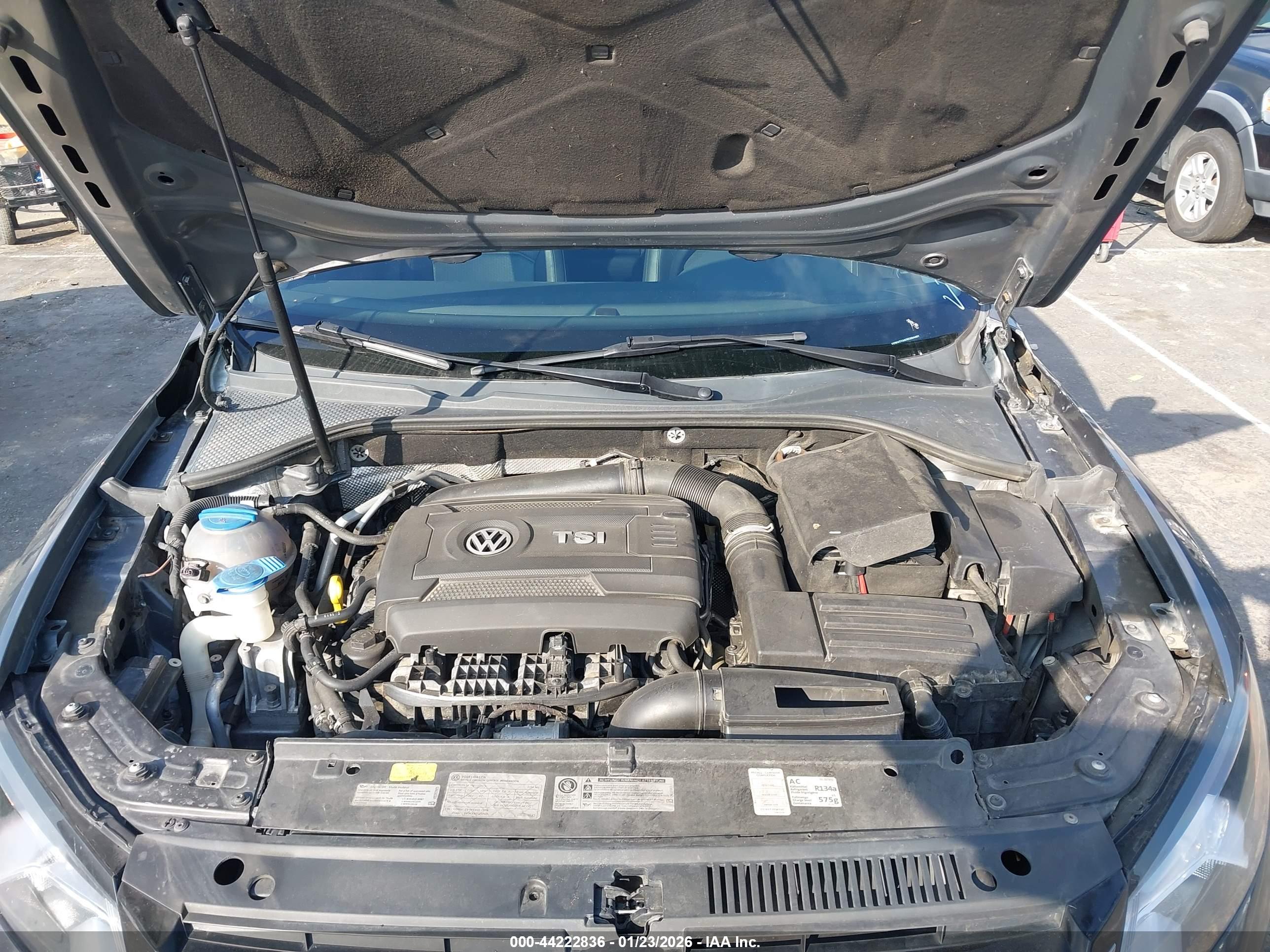 VOLKSWAGEN PASSAT image 10