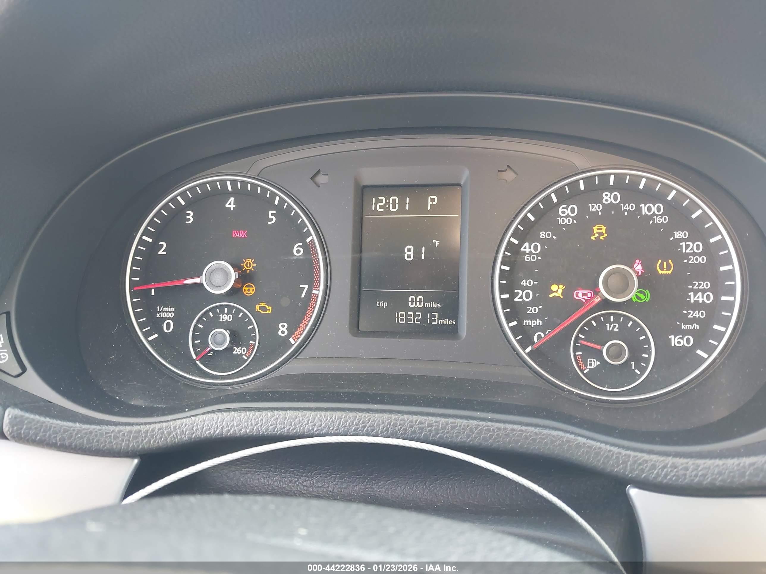 VOLKSWAGEN PASSAT image 7