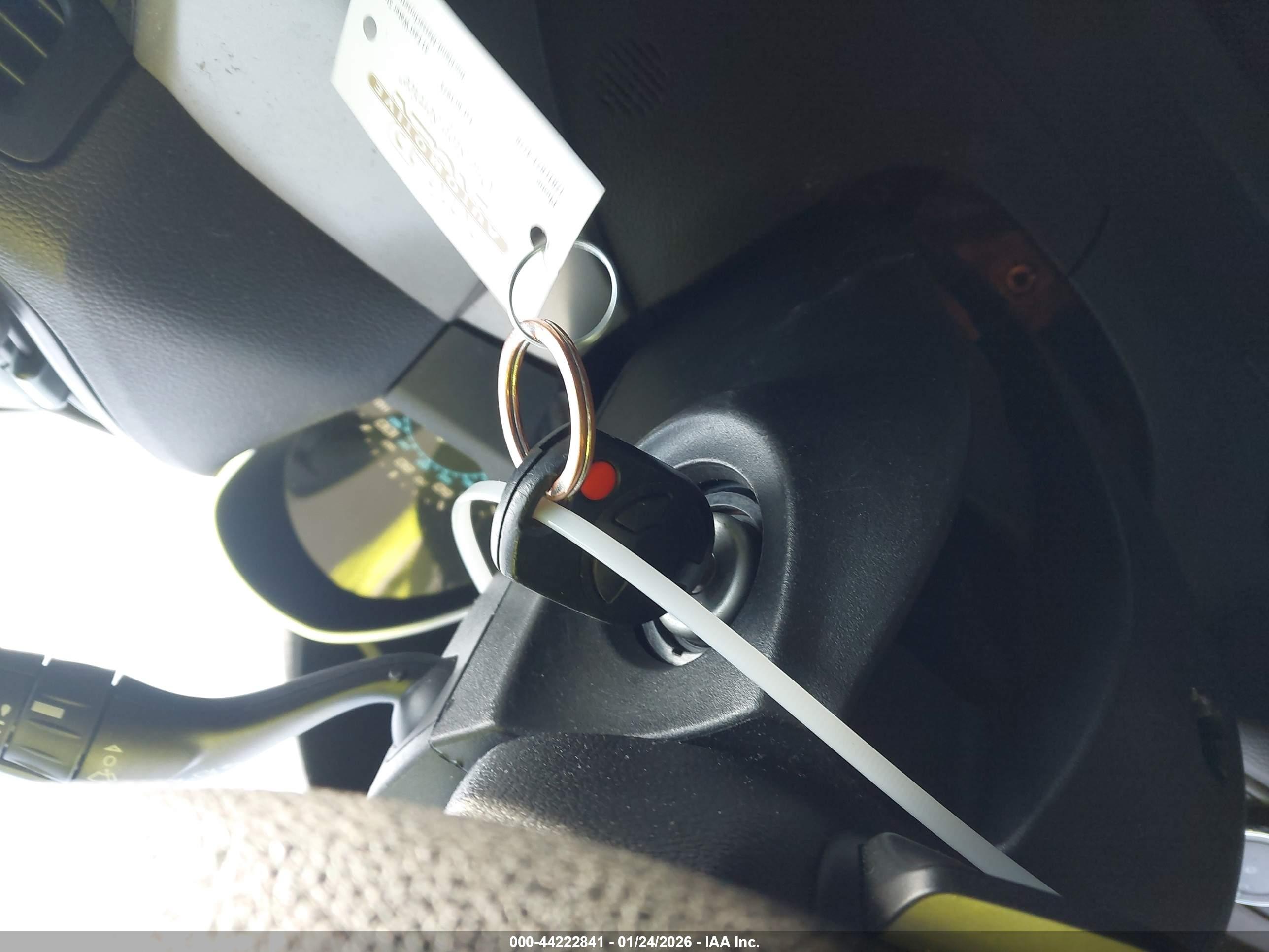 FORD ESCAPE image 11
