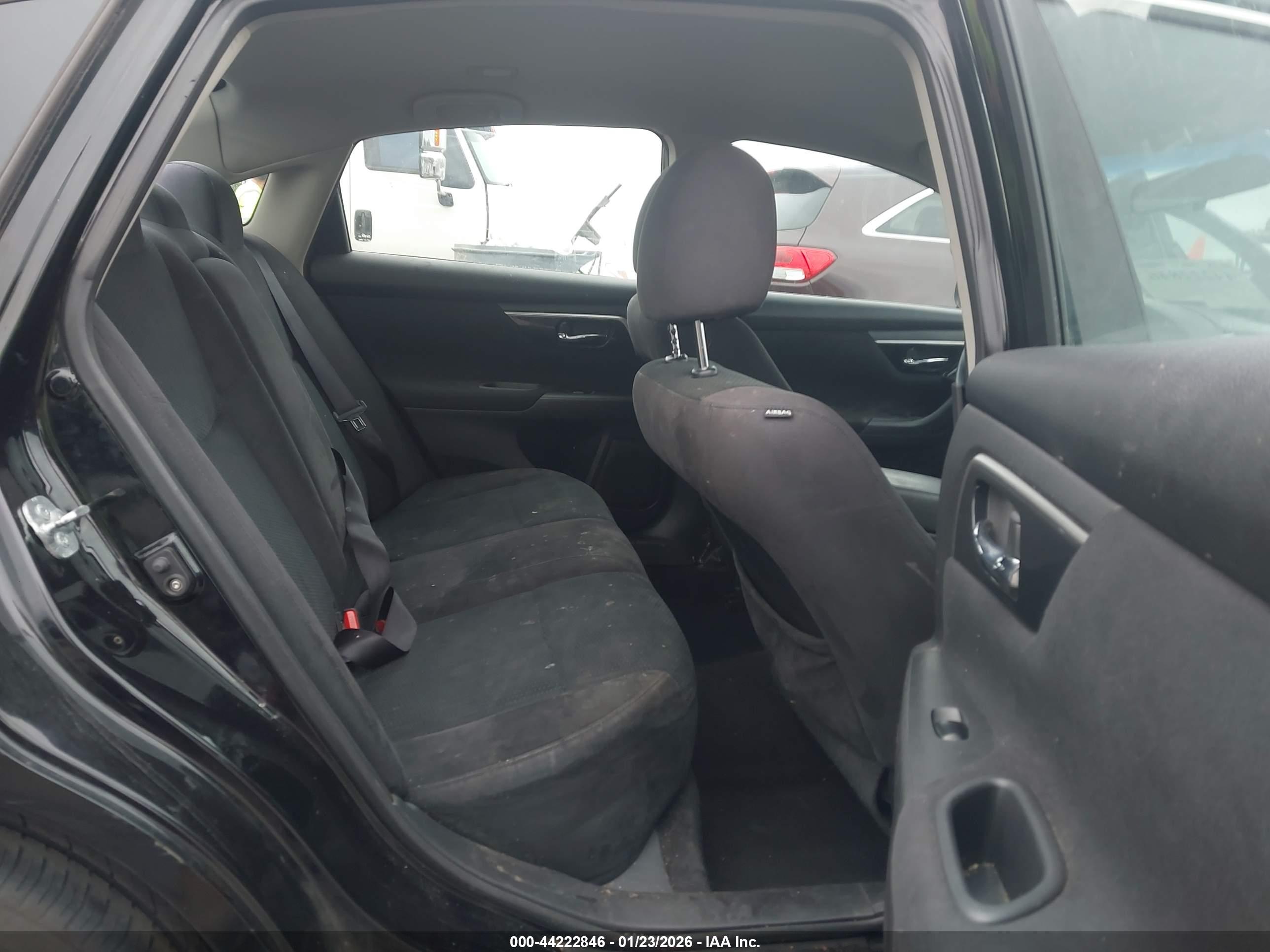 NISSAN ALTIMA image 8