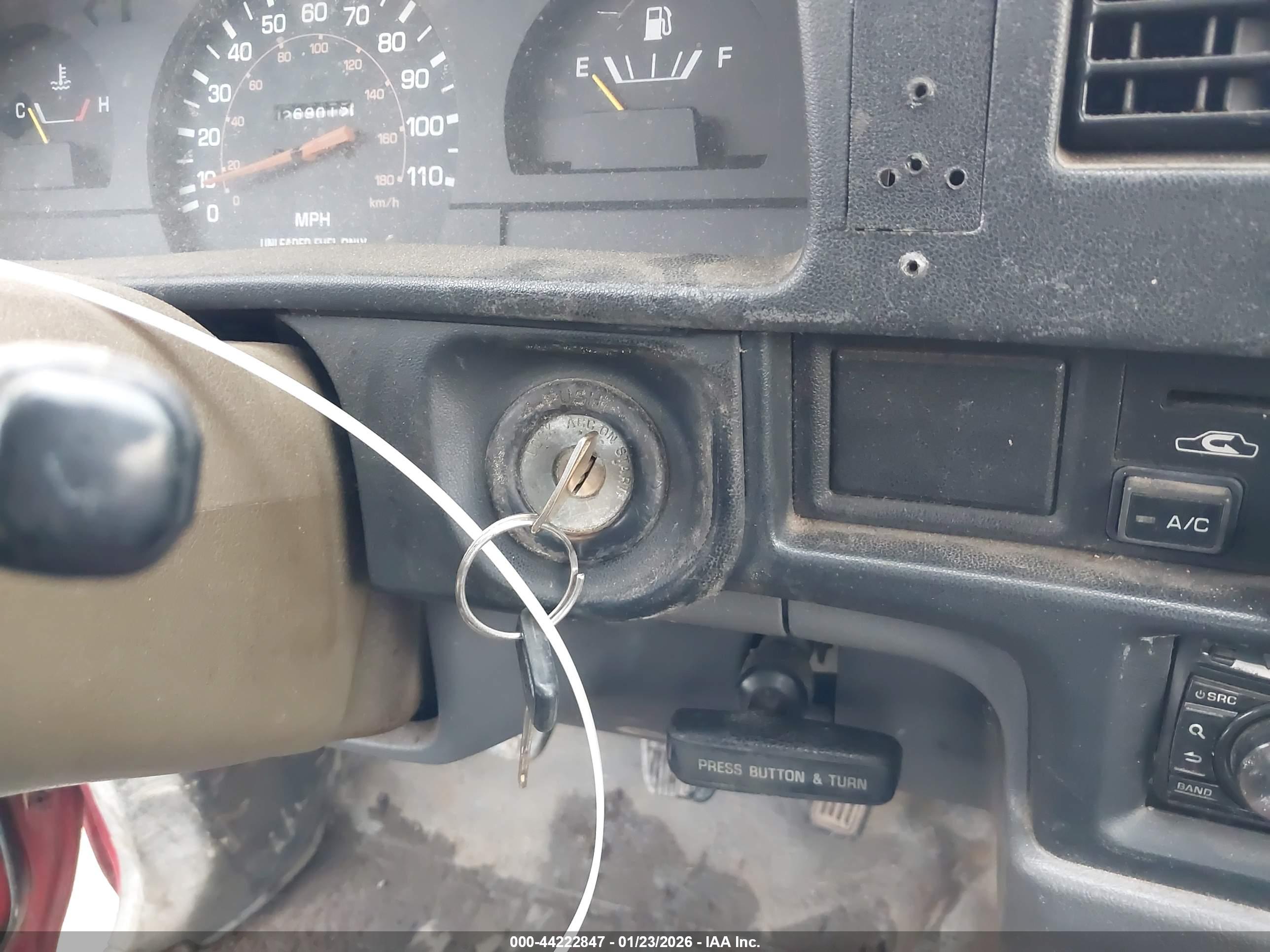 TOYOTA PICKUP image 11