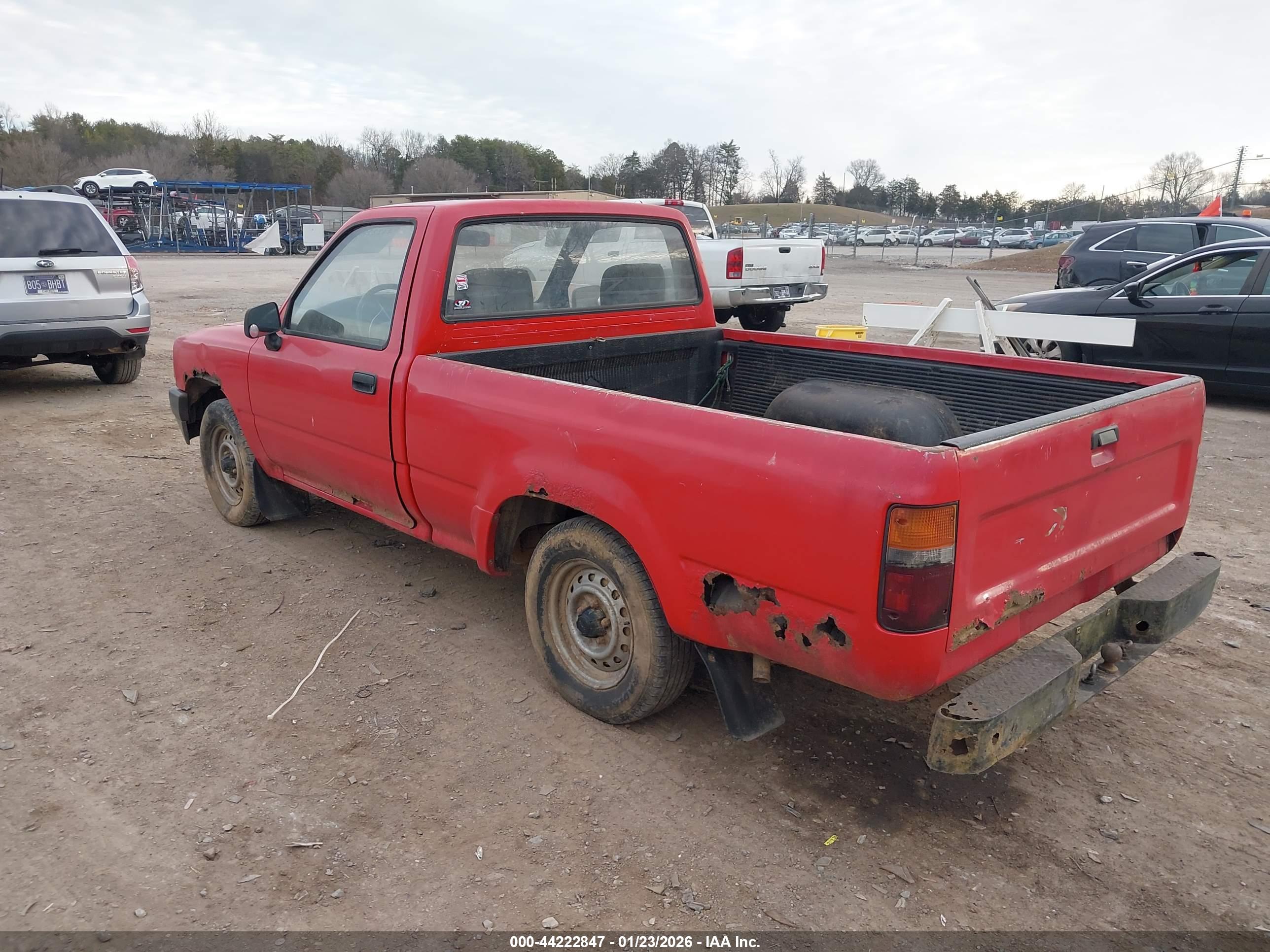 TOYOTA PICKUP image 3