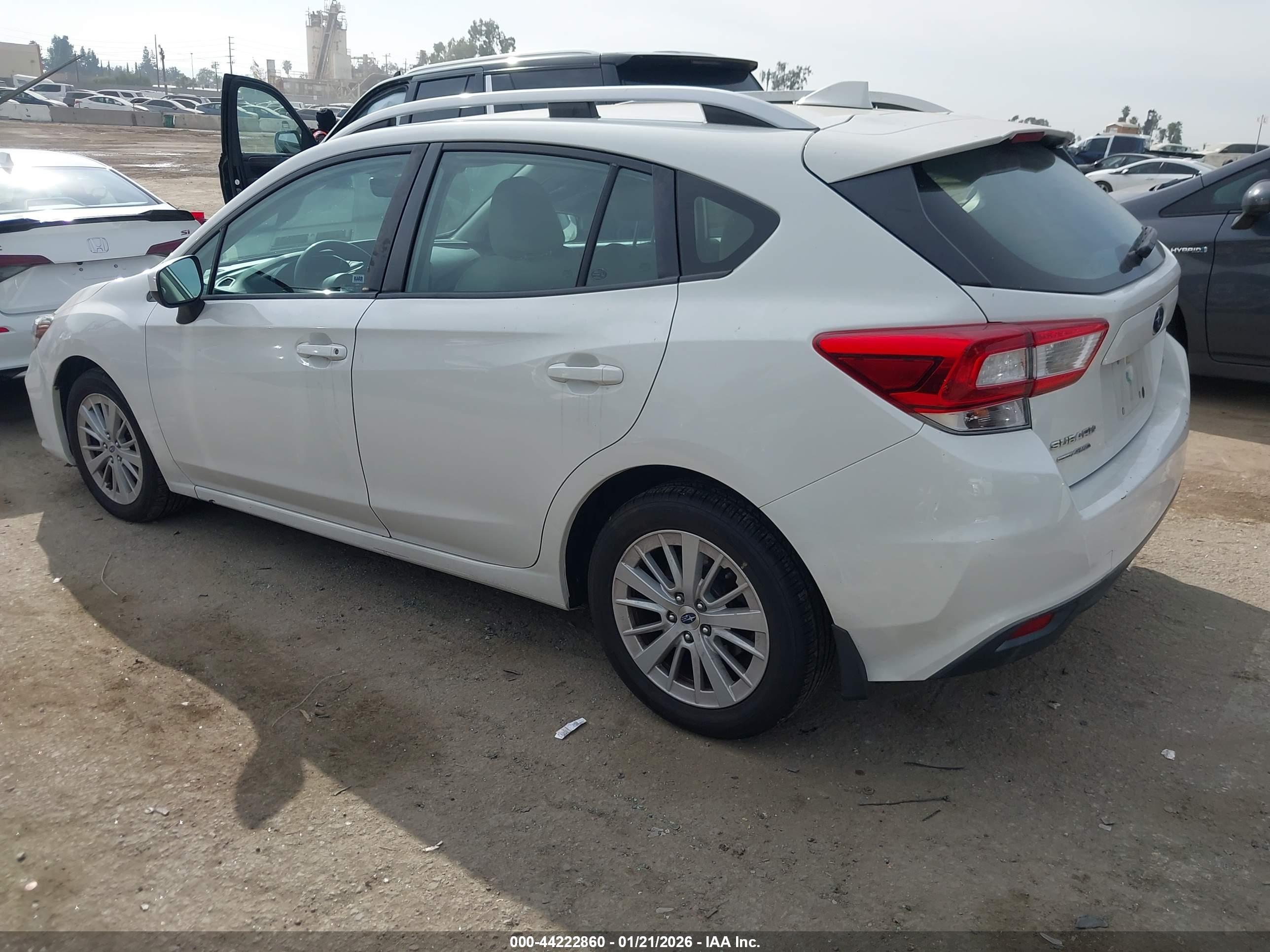 SUBARU IMPREZA image 3