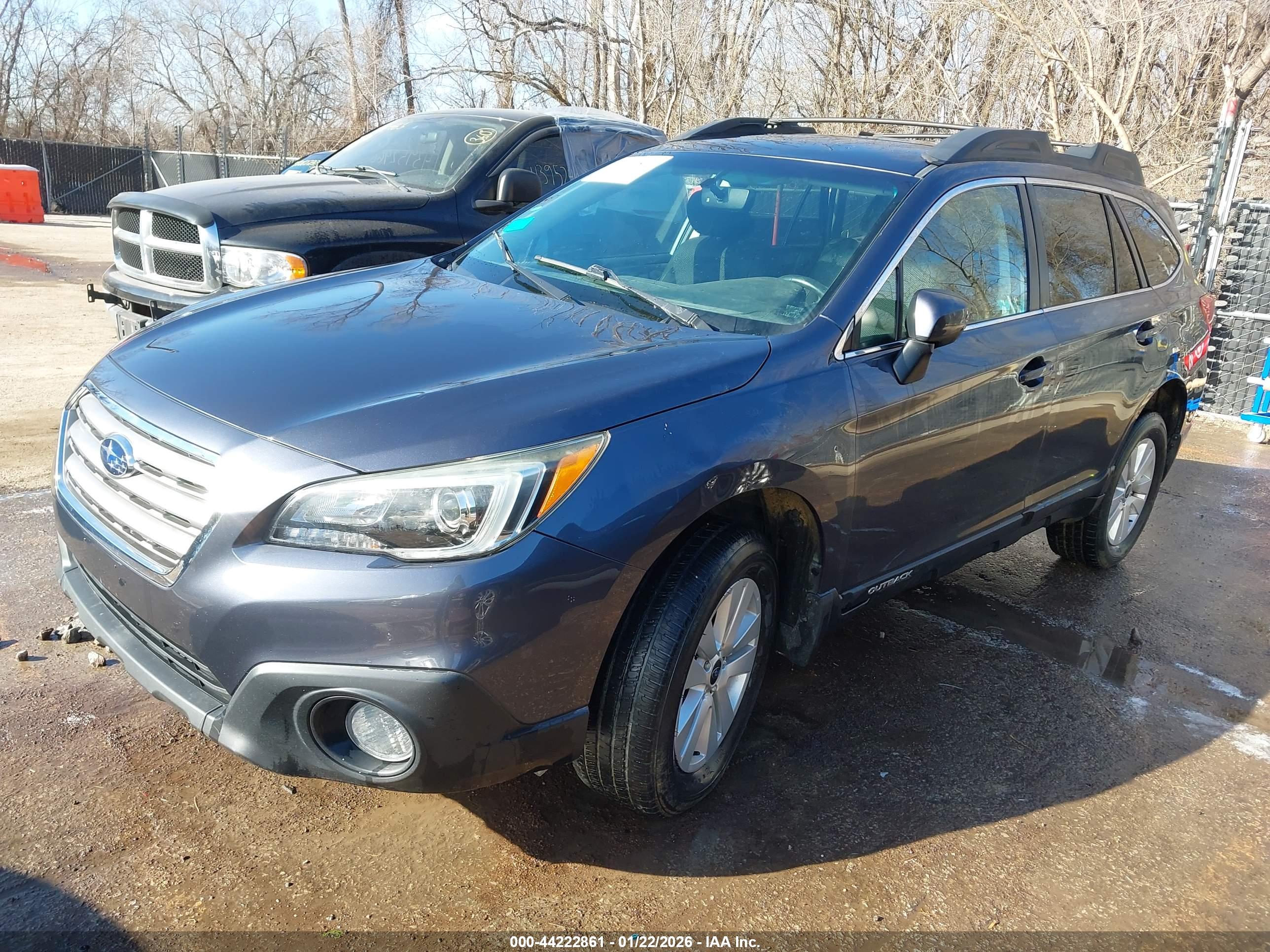 SUBARU OUTBACK image 2