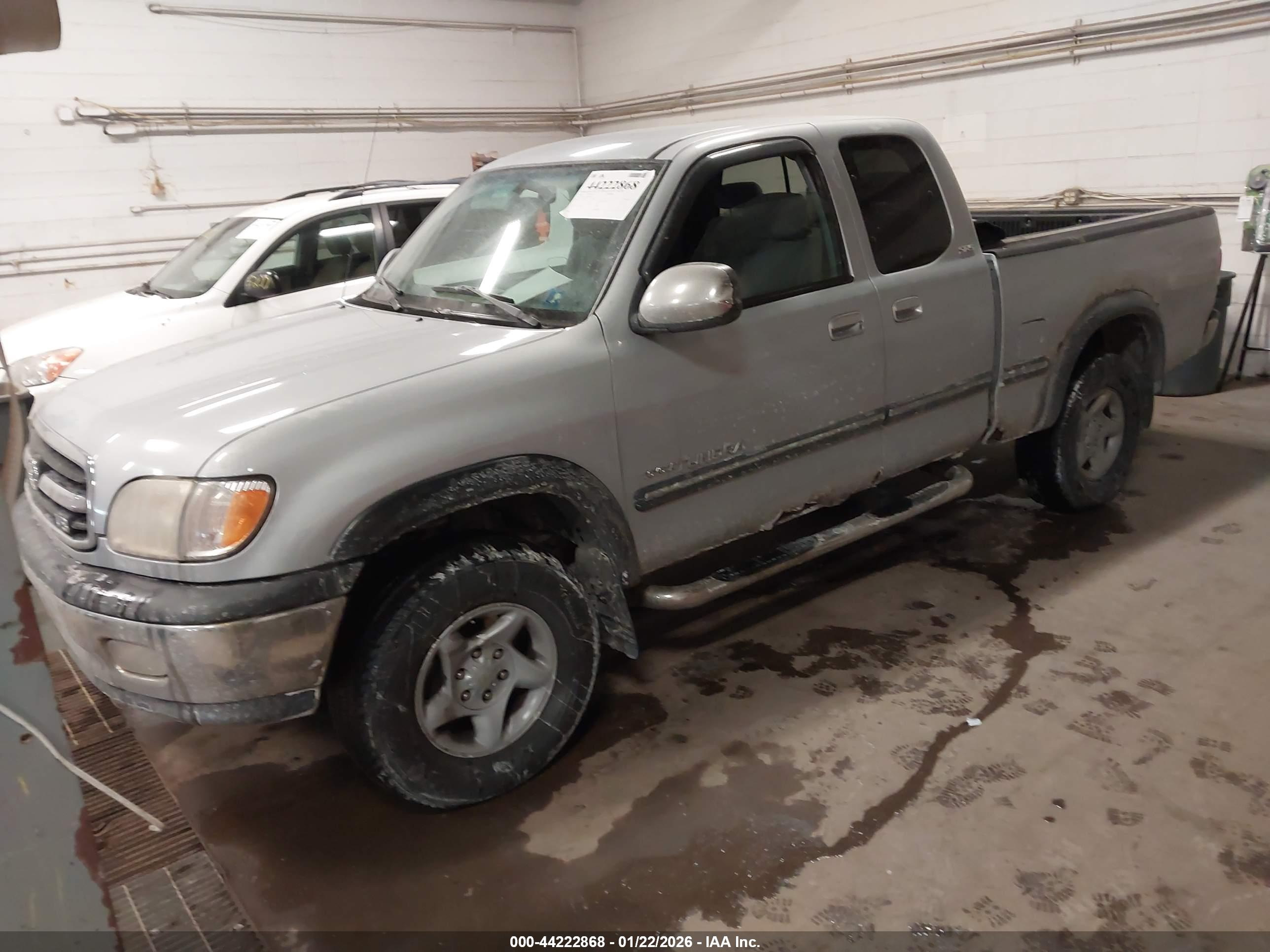TOYOTA TUNDRA image 2