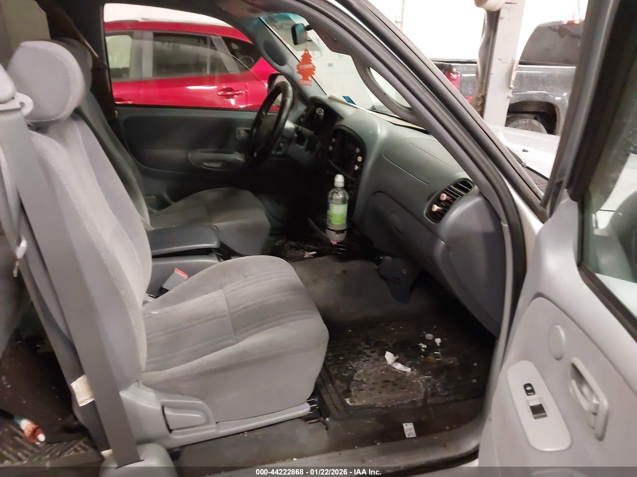 TOYOTA TUNDRA image 5