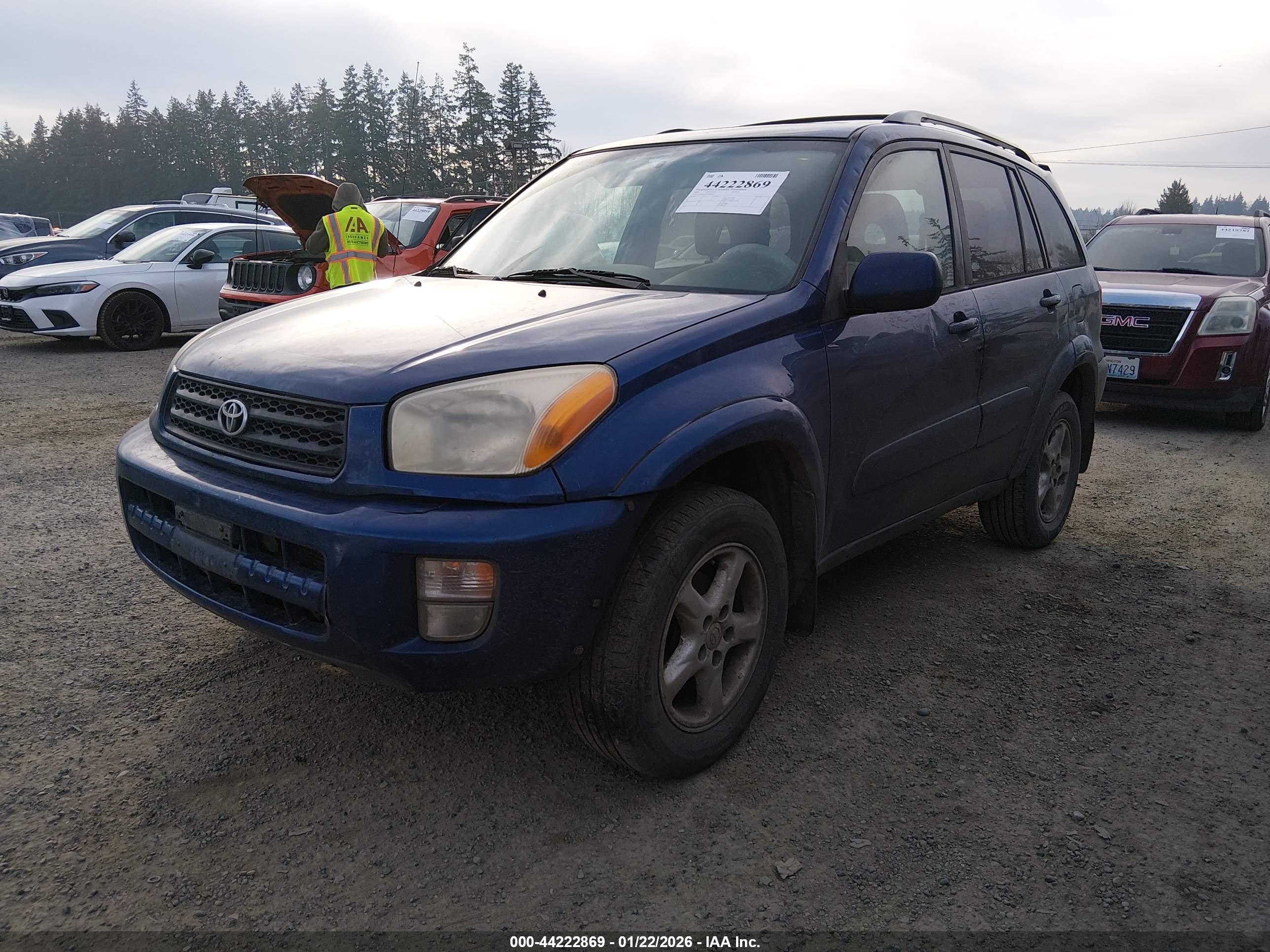 TOYOTA RAV4 image 2