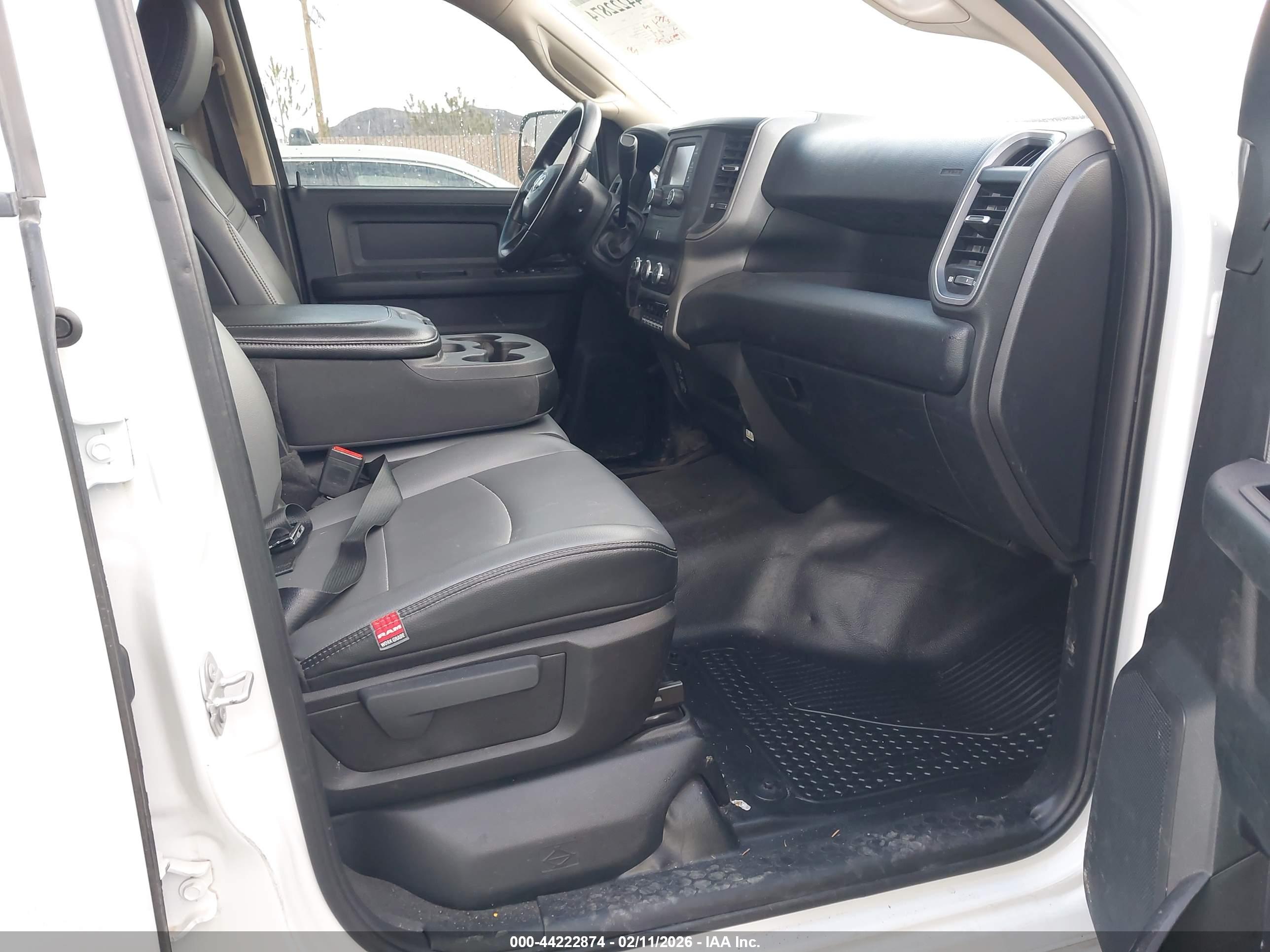 RAM 2500 image 5