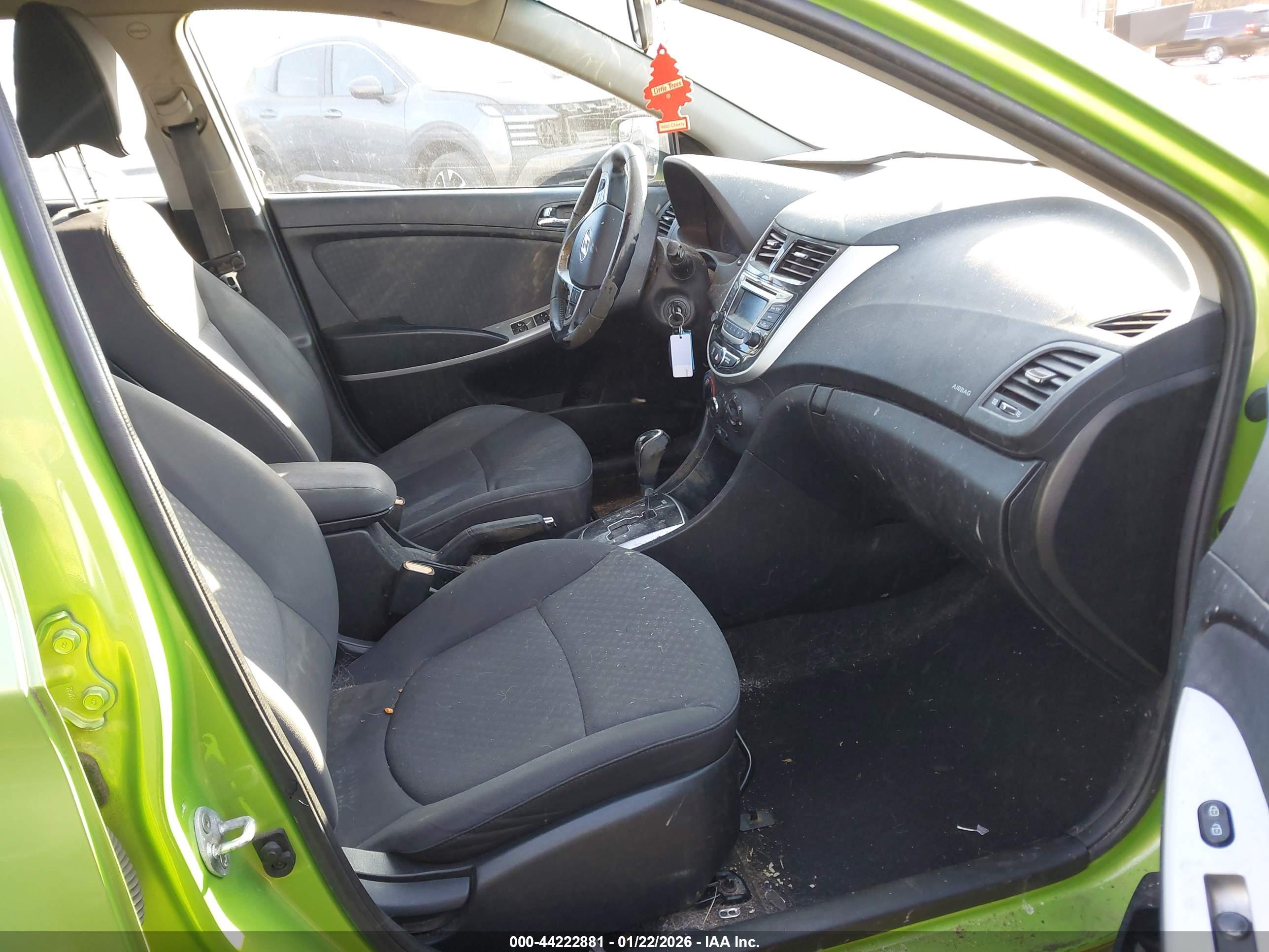 HYUNDAI ACCENT image 5