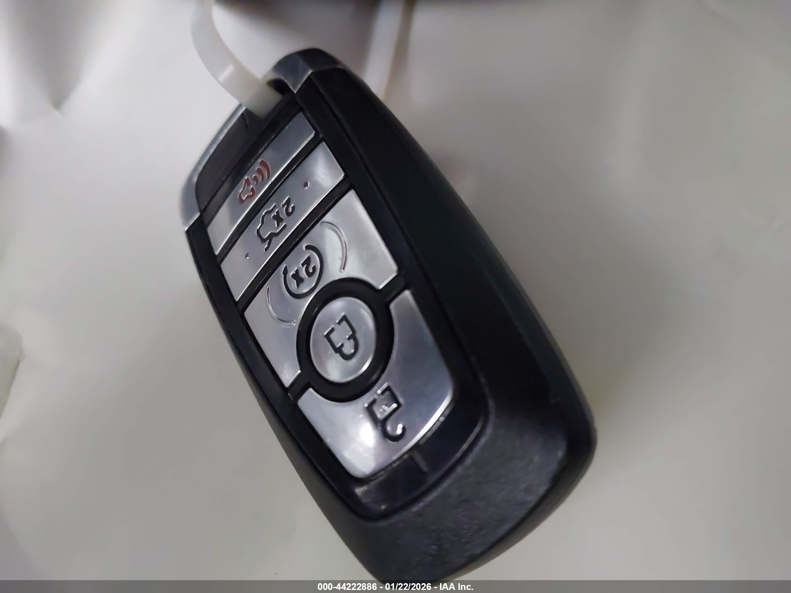 FORD MUSTANG image 11