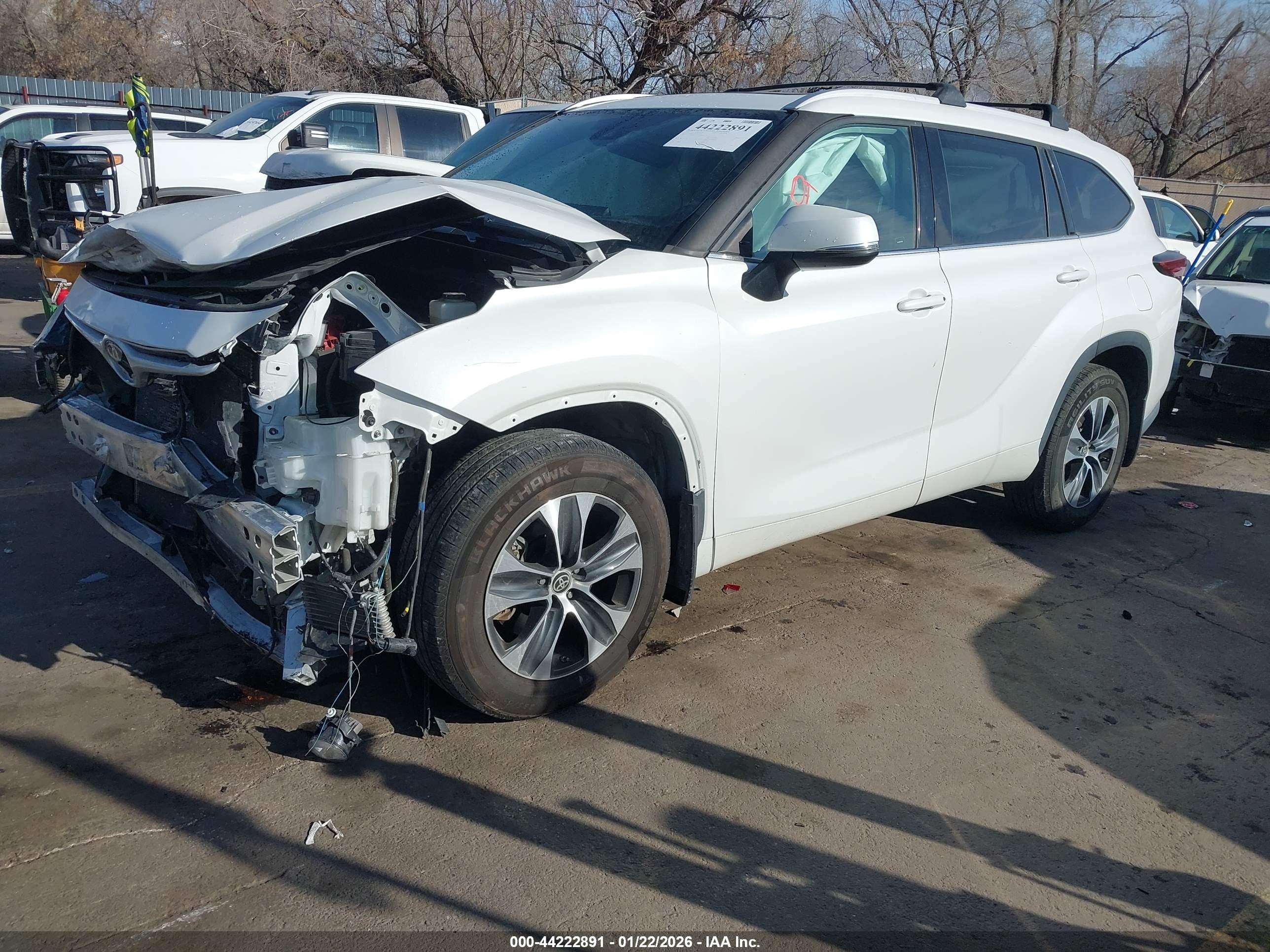 TOYOTA HIGHLANDER image 2