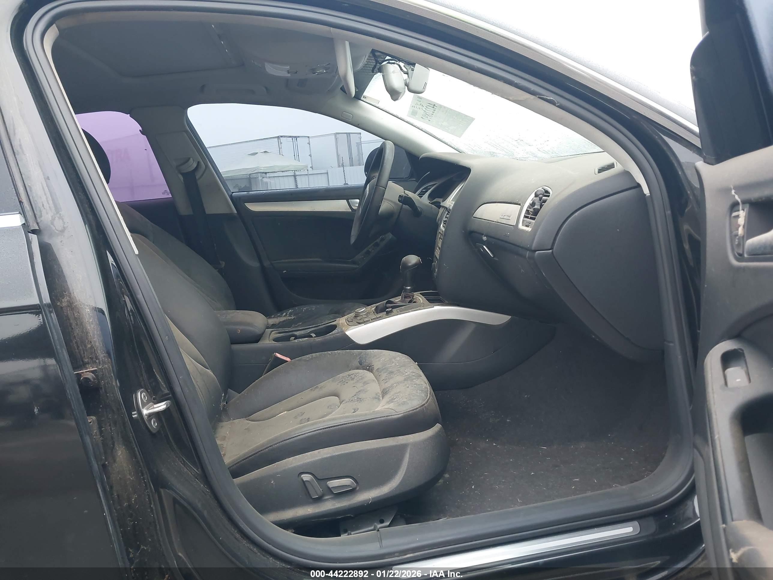 AUDI A4 image 5