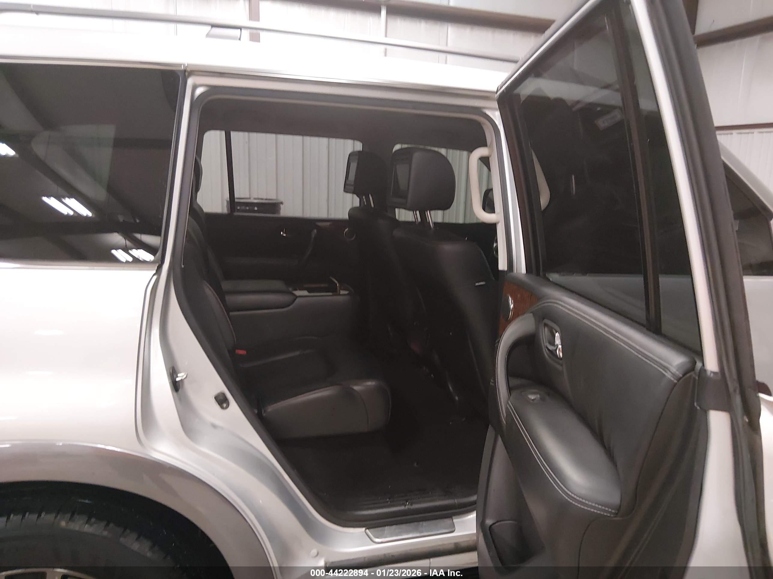 NISSAN ARMADA image 8