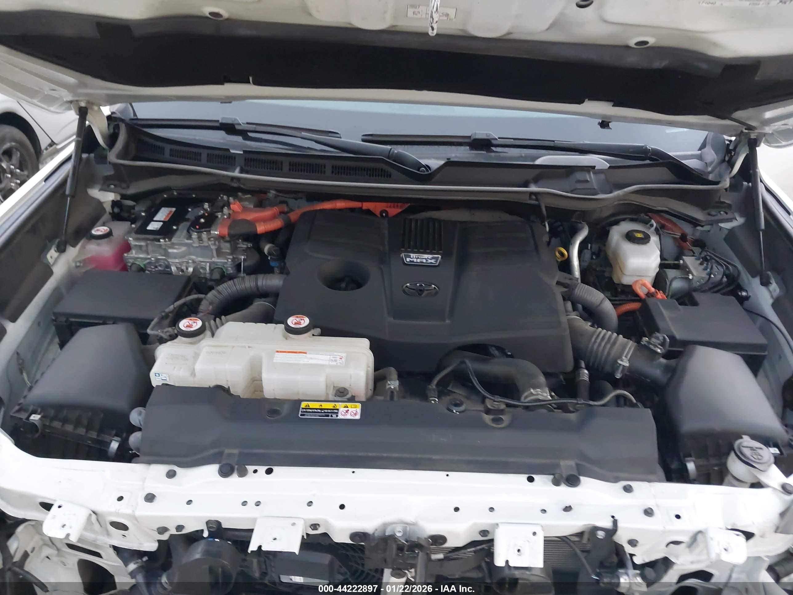 TOYOTA TUNDRA image 10