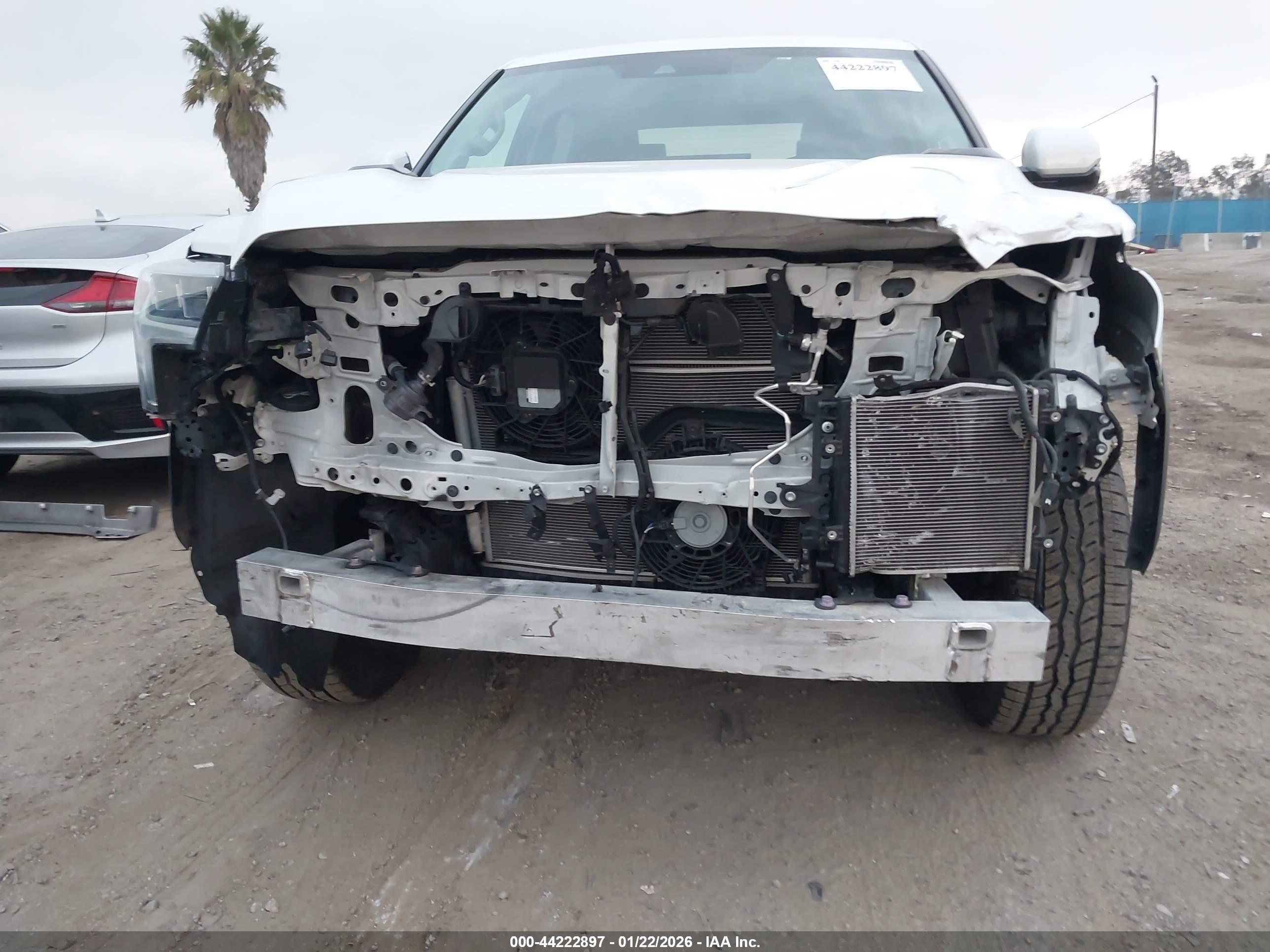 TOYOTA TUNDRA image 6