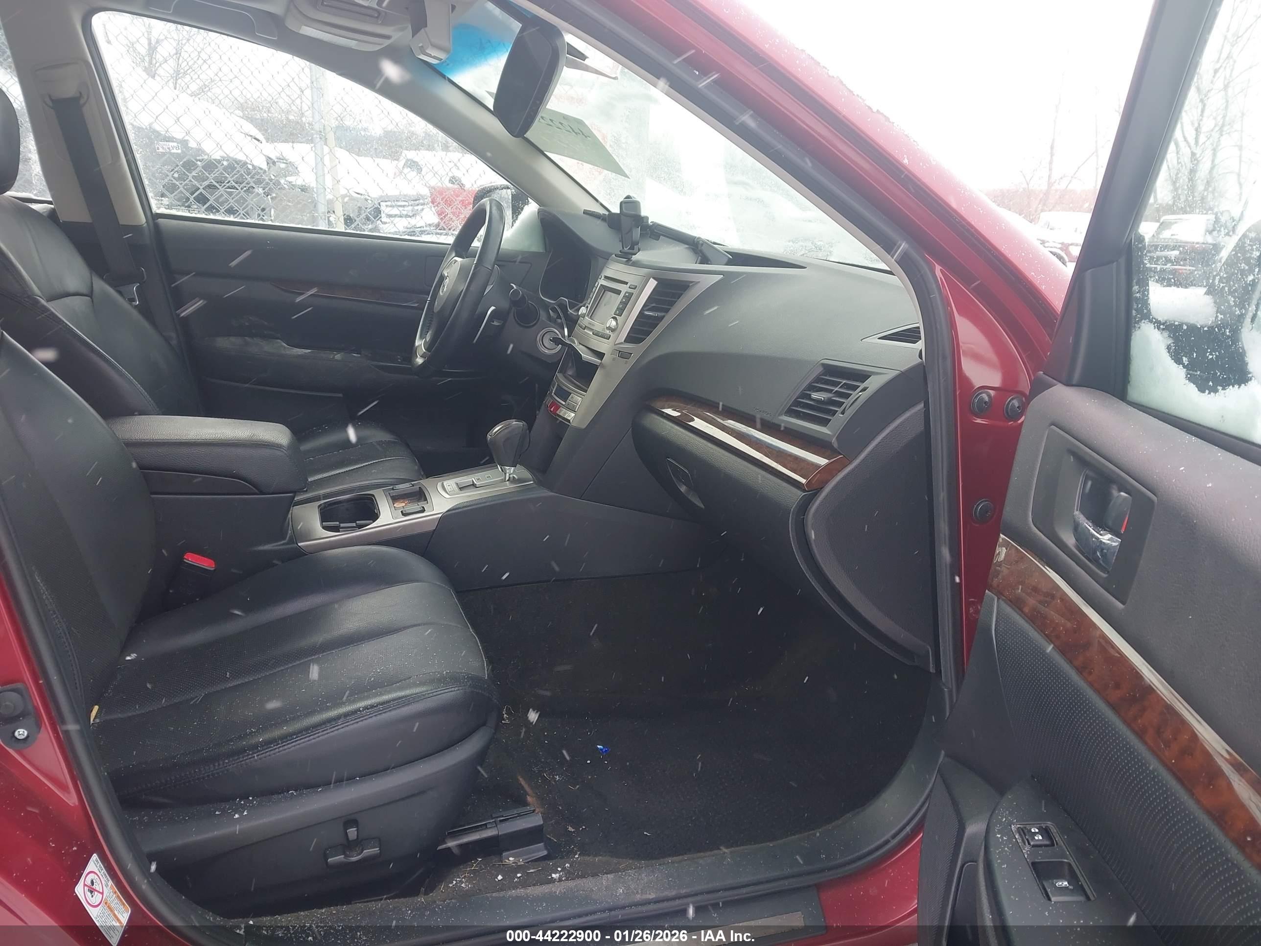 SUBARU LEGACY image 5